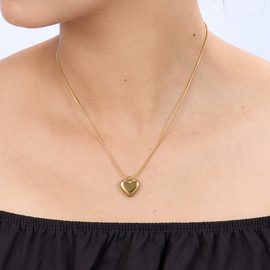 Classic Minimal Heart Gold Necklace