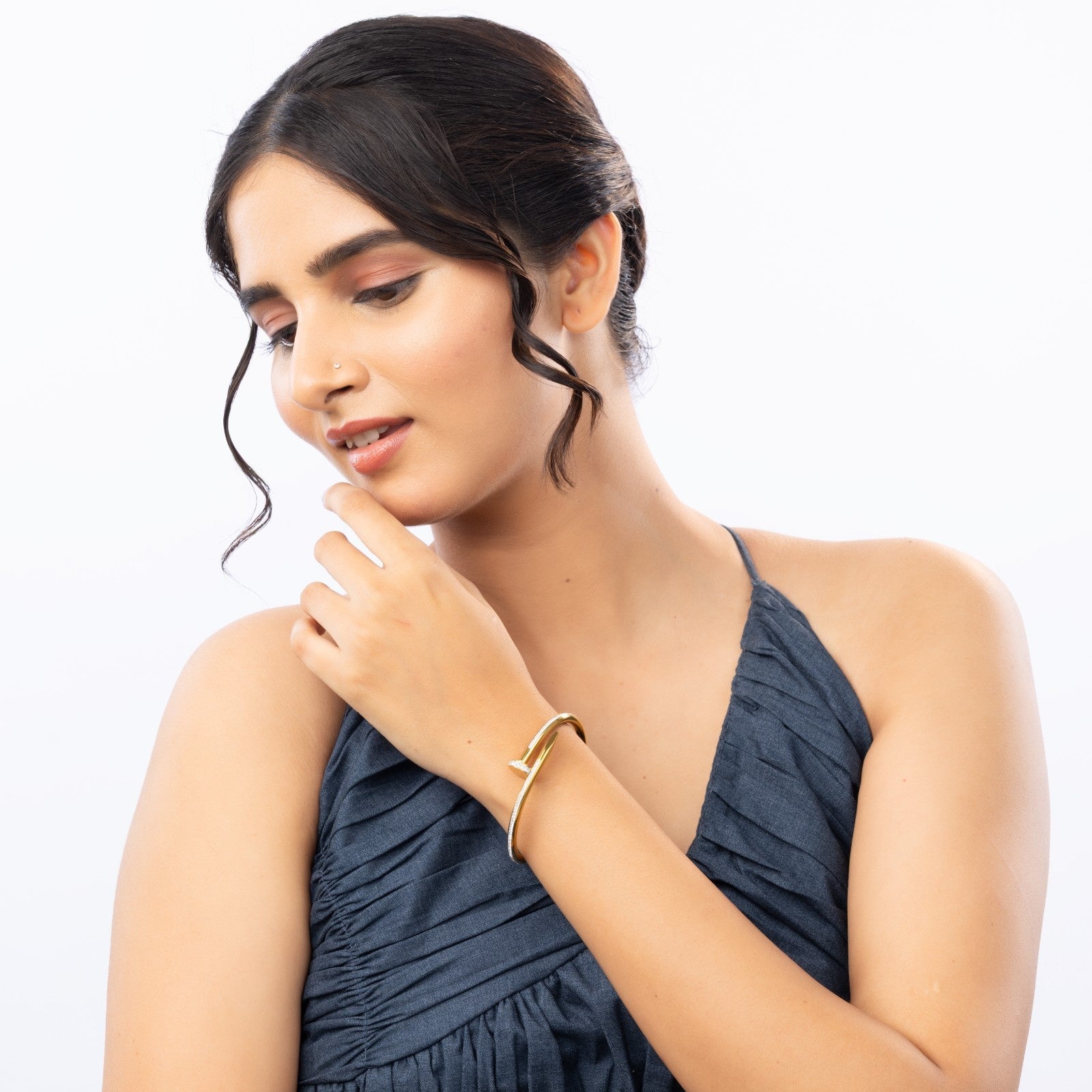 Stellar Heart Open Gold Bangle