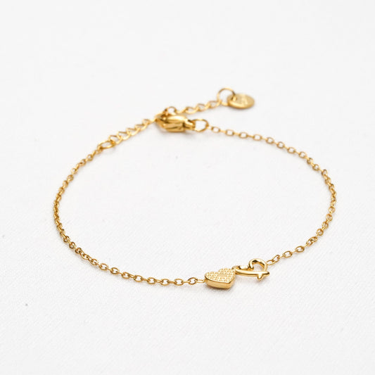 Heart Charm Minimal Bracelet