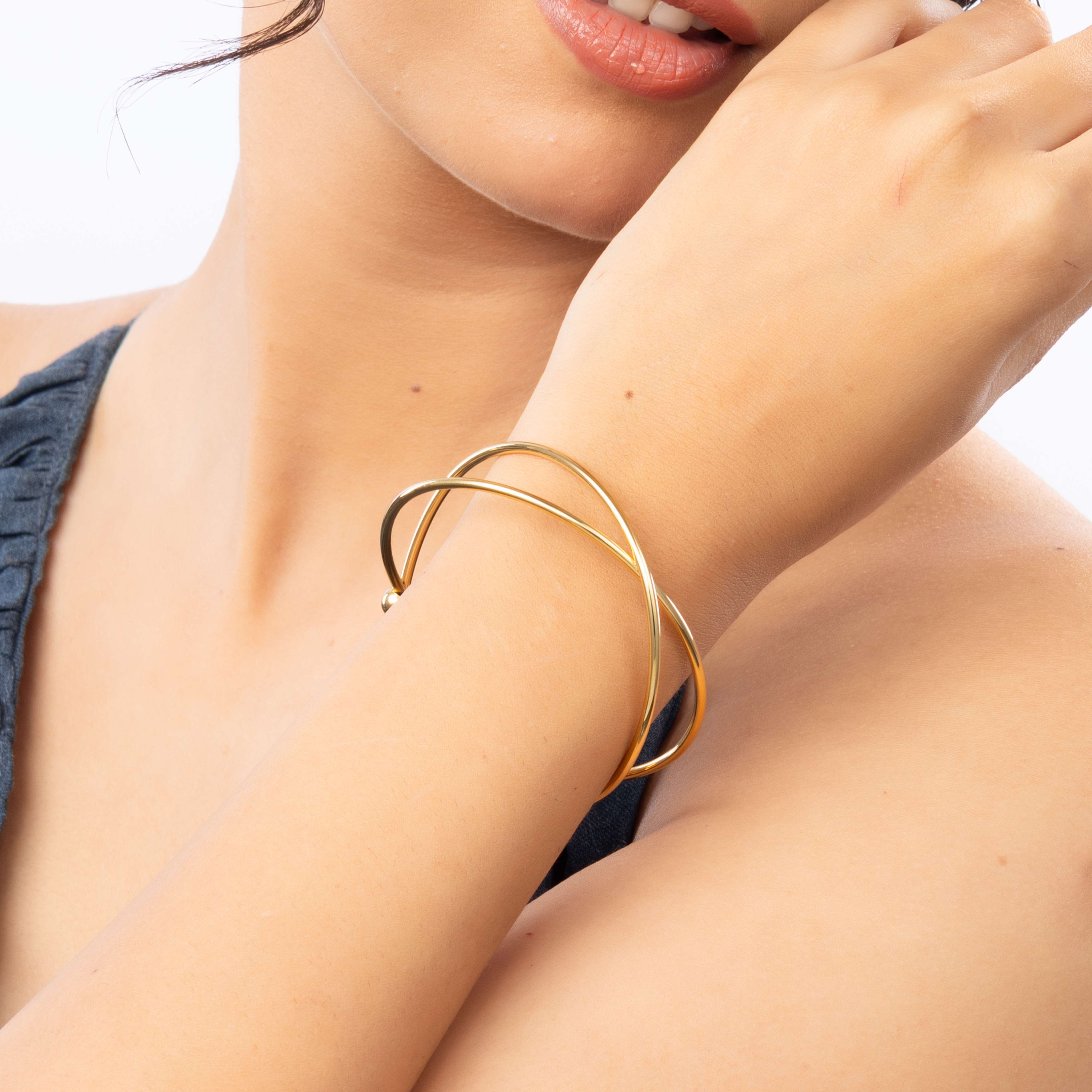 Versatile Line Pattern Bracelet