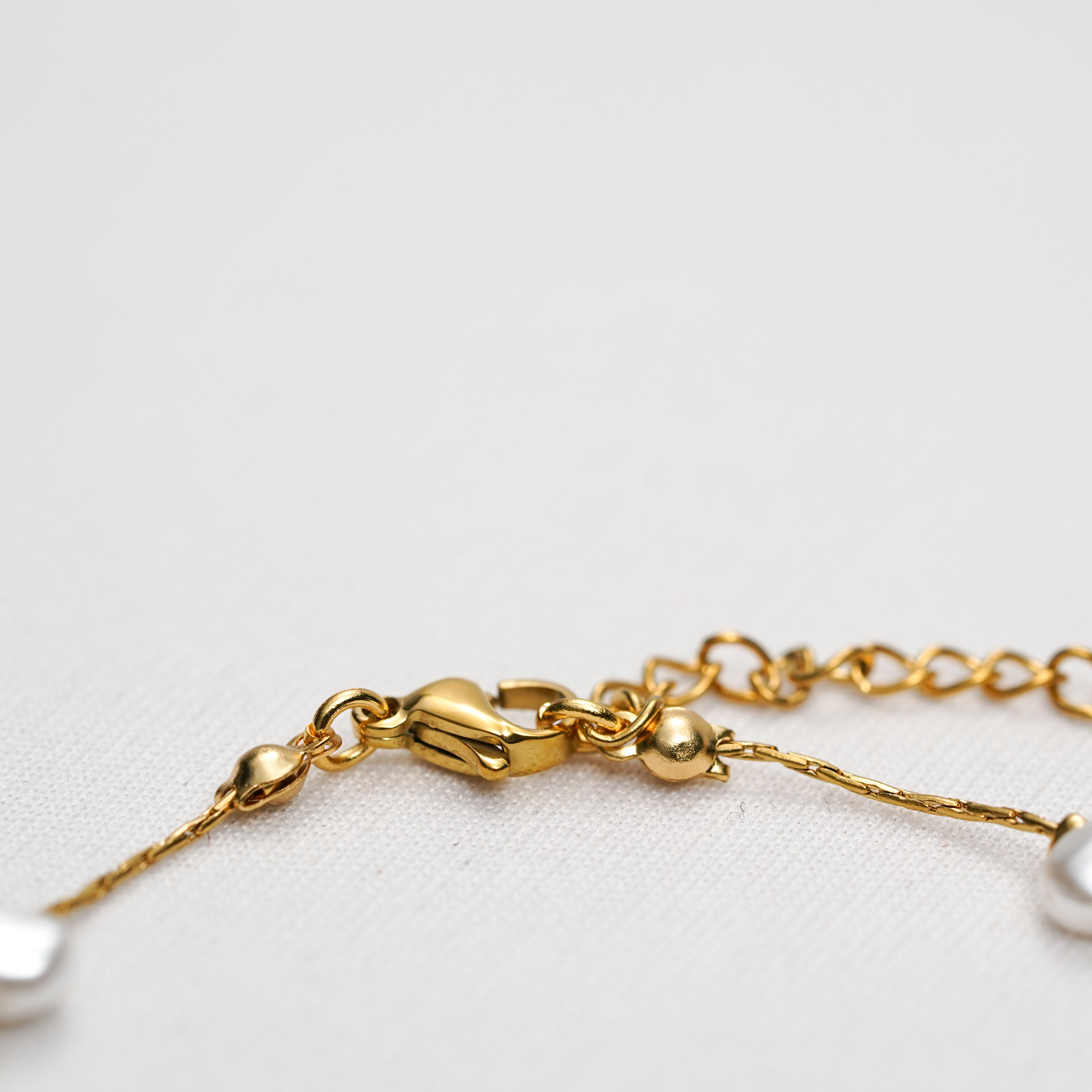 Luna Pearl Bracelet