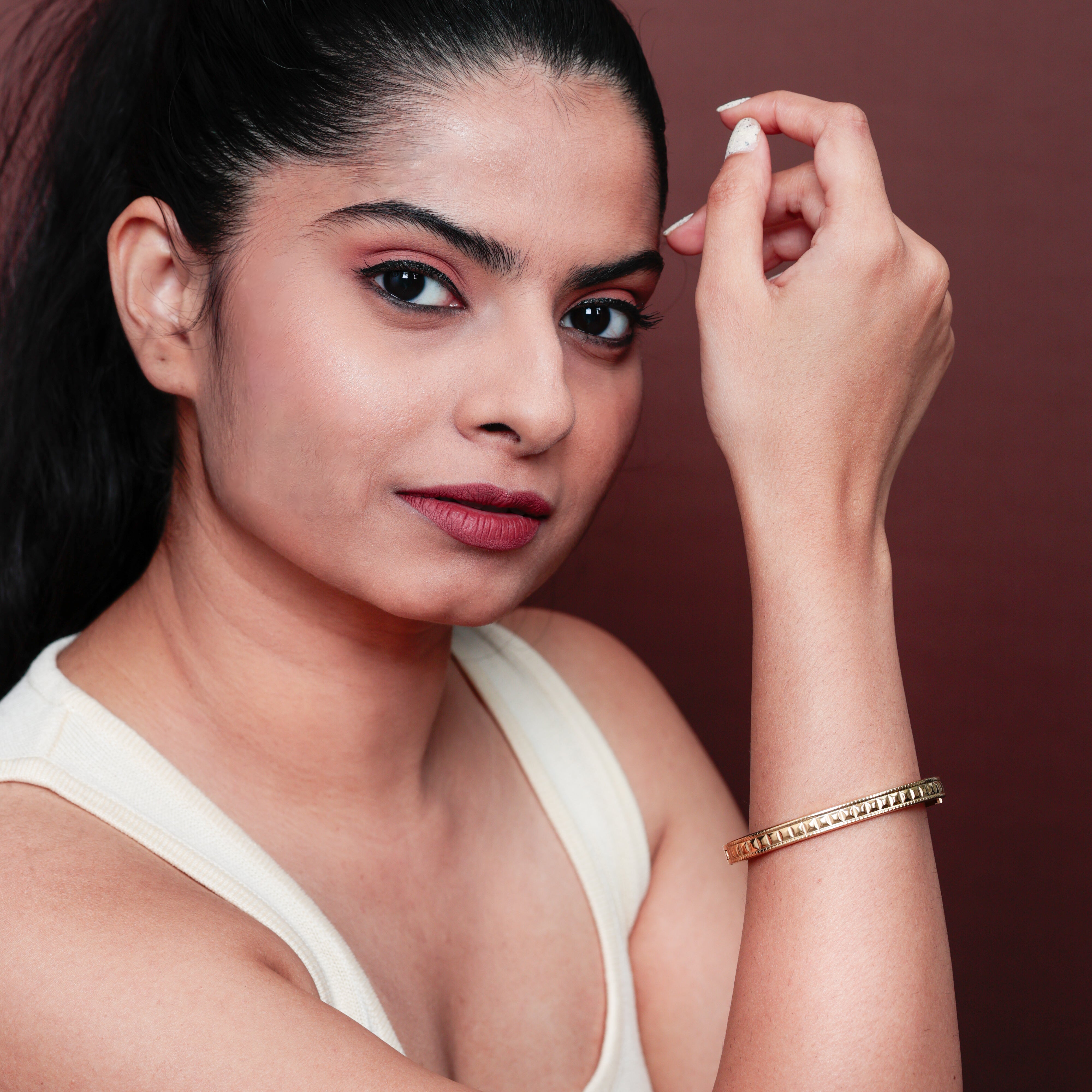 Velora Shine Minimal Bracelets