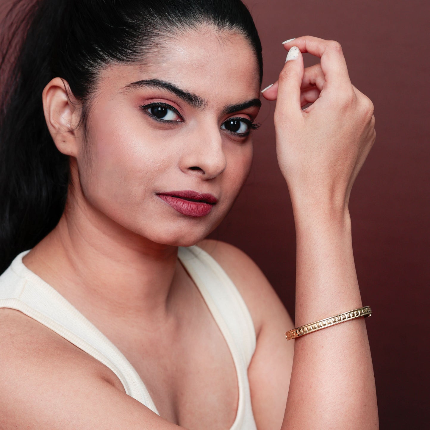 Velora Shine Minimal Bracelets