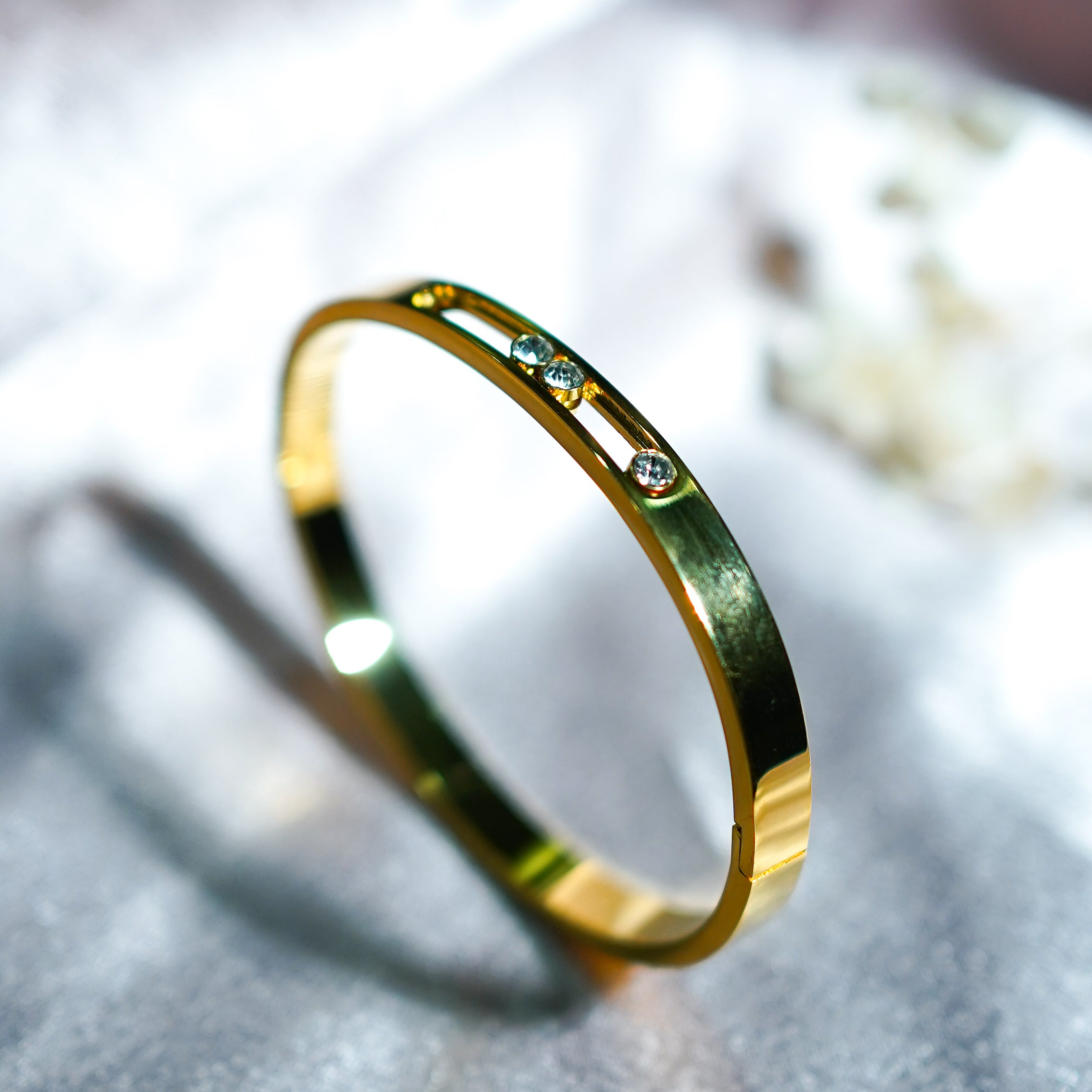 Triple-Orbital Glide Bangle