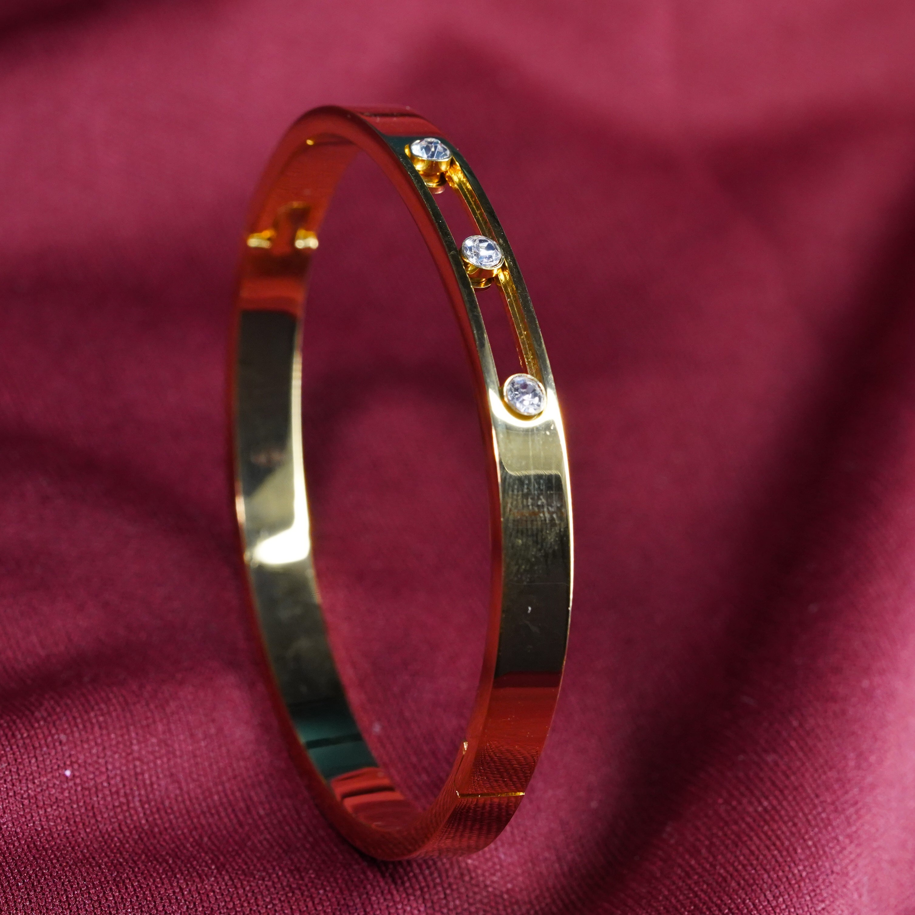 Triple-Orbital Glide Bangle