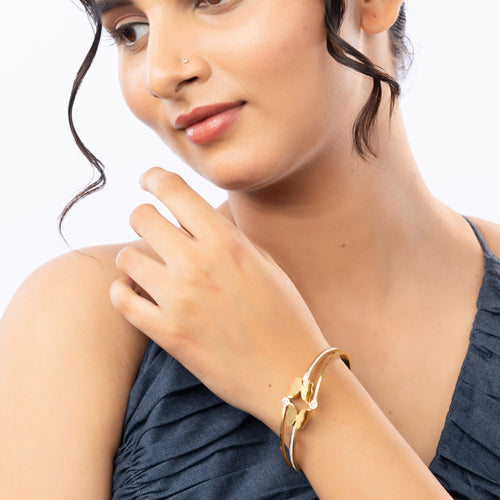 Mariposa Gilded Butterfly Bangle