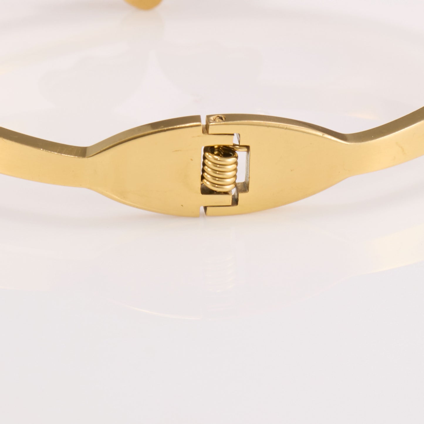 Mariposa Gilded Butterfly Bangle