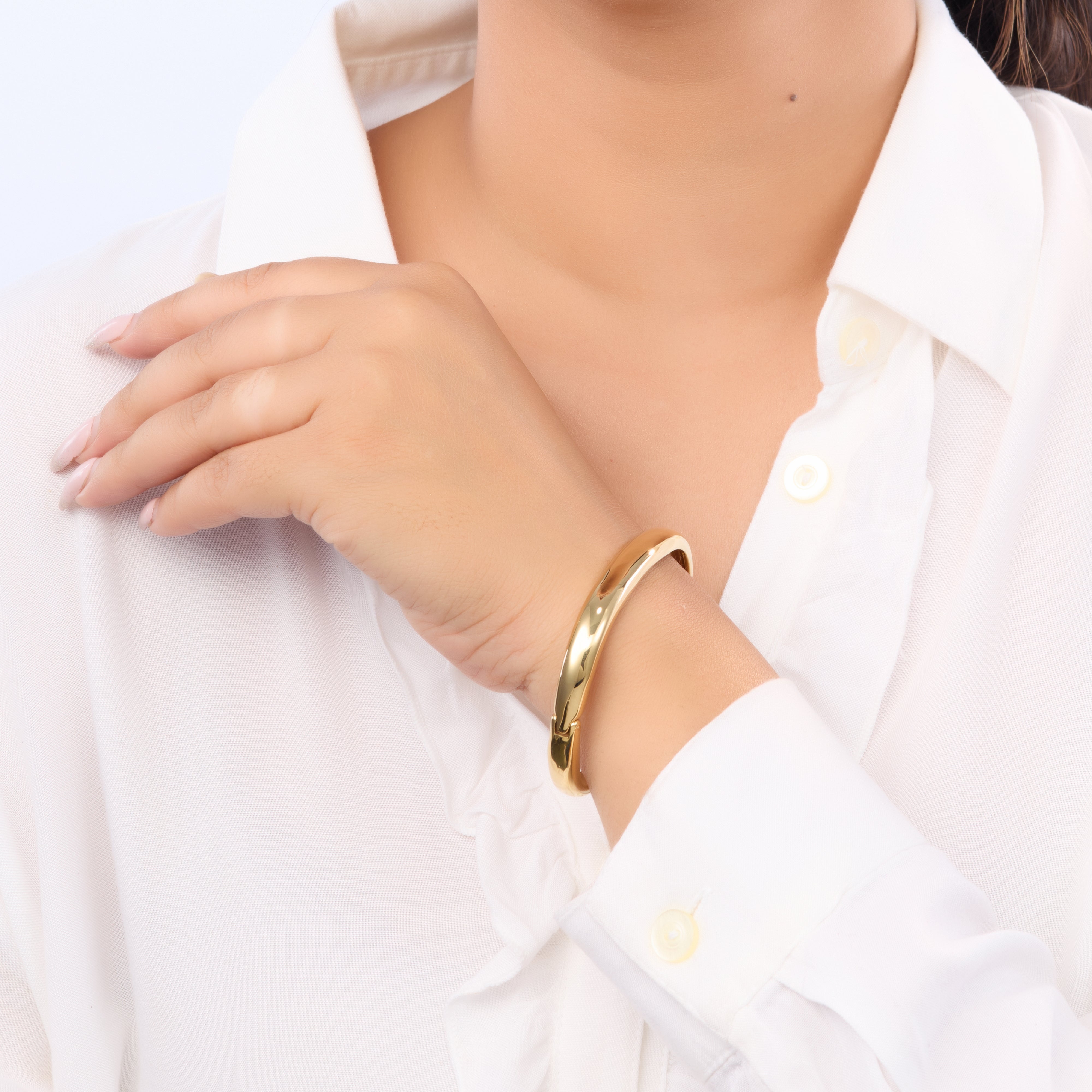 Sculpted Horizon Bangle