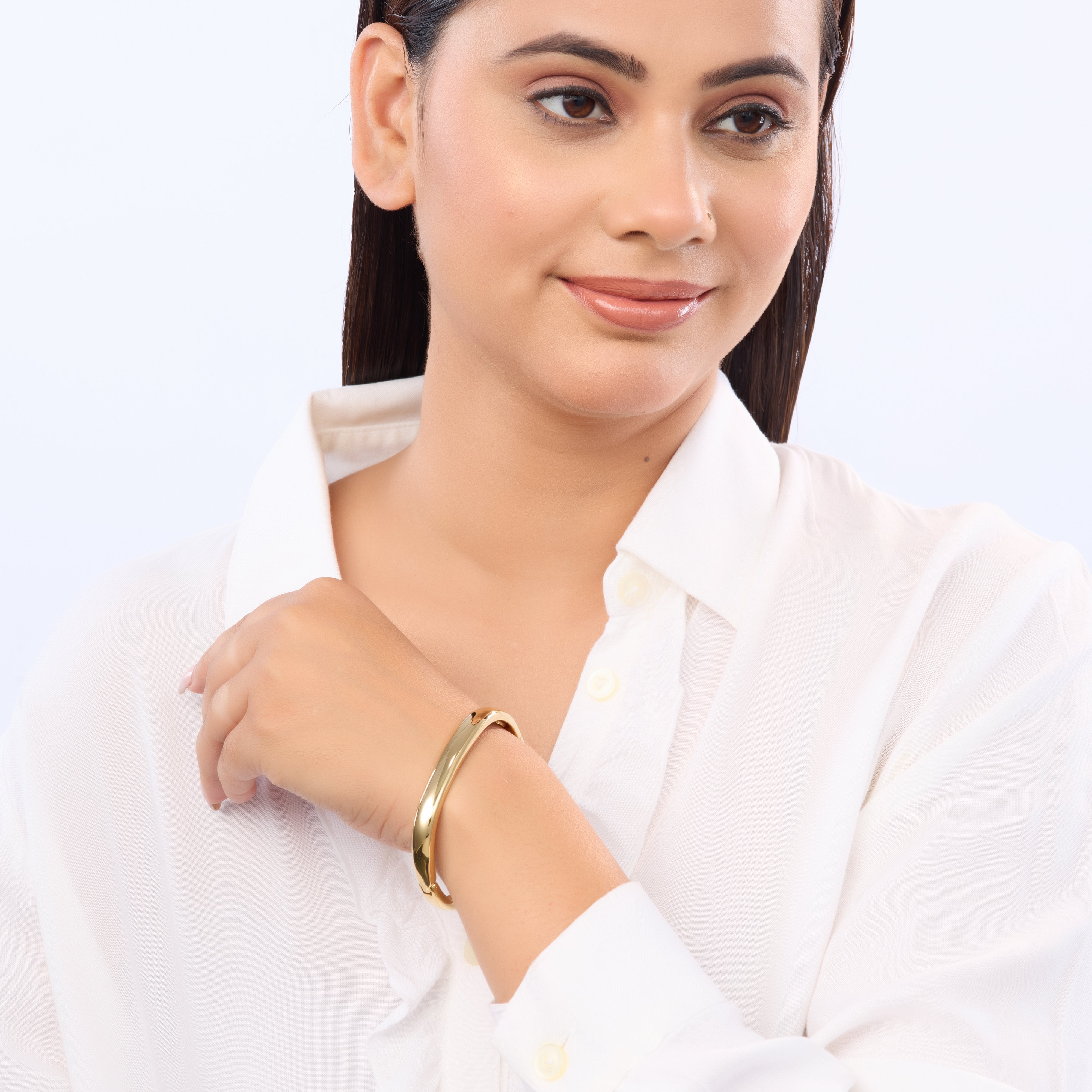 Sculpted Horizon Bangle