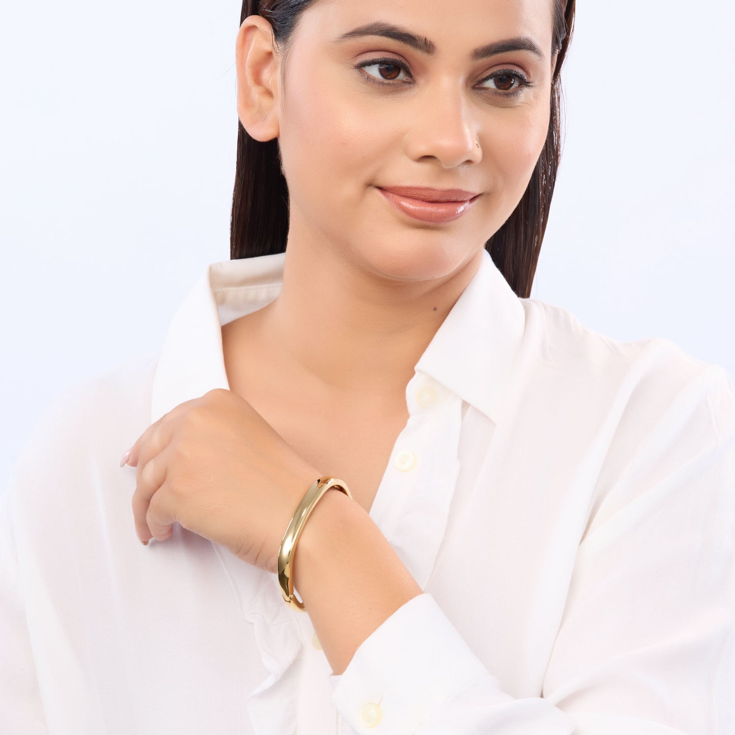 Sculpted Horizon Bangle