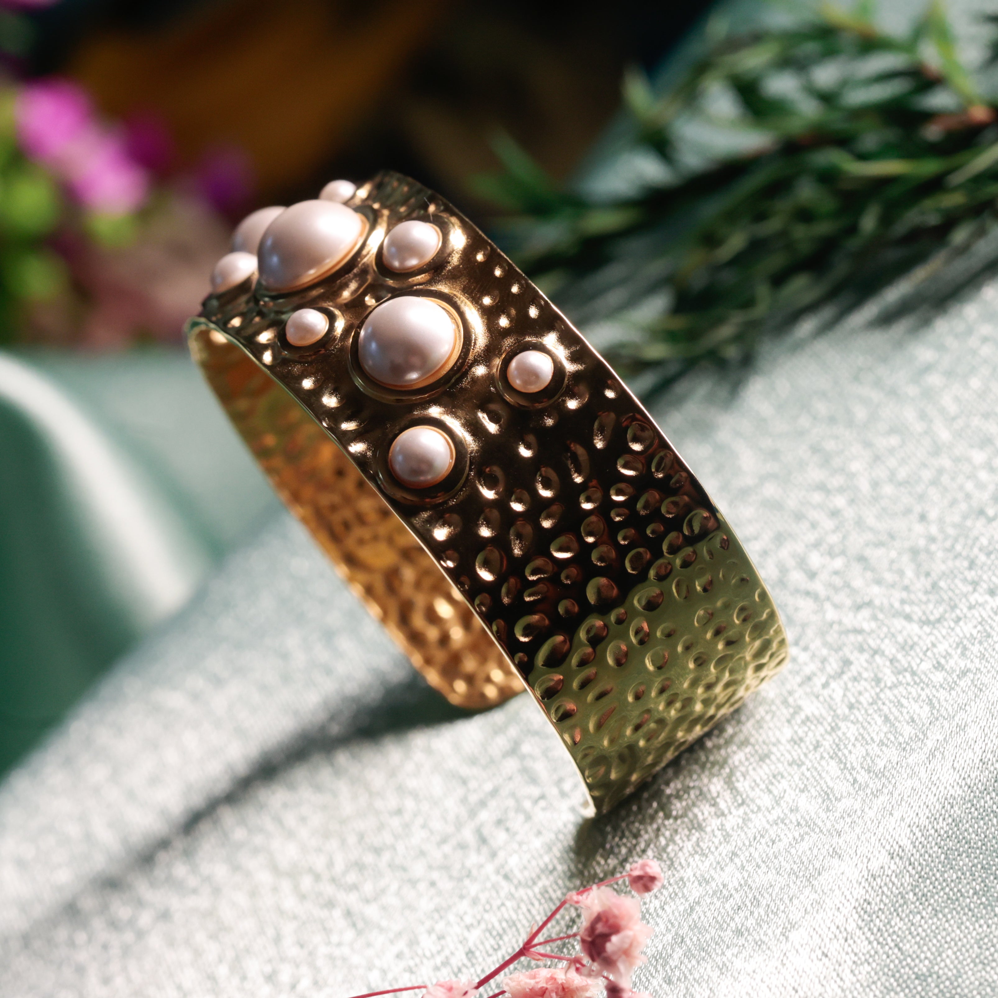 Heavy Metal Vintage Ring Bracelet