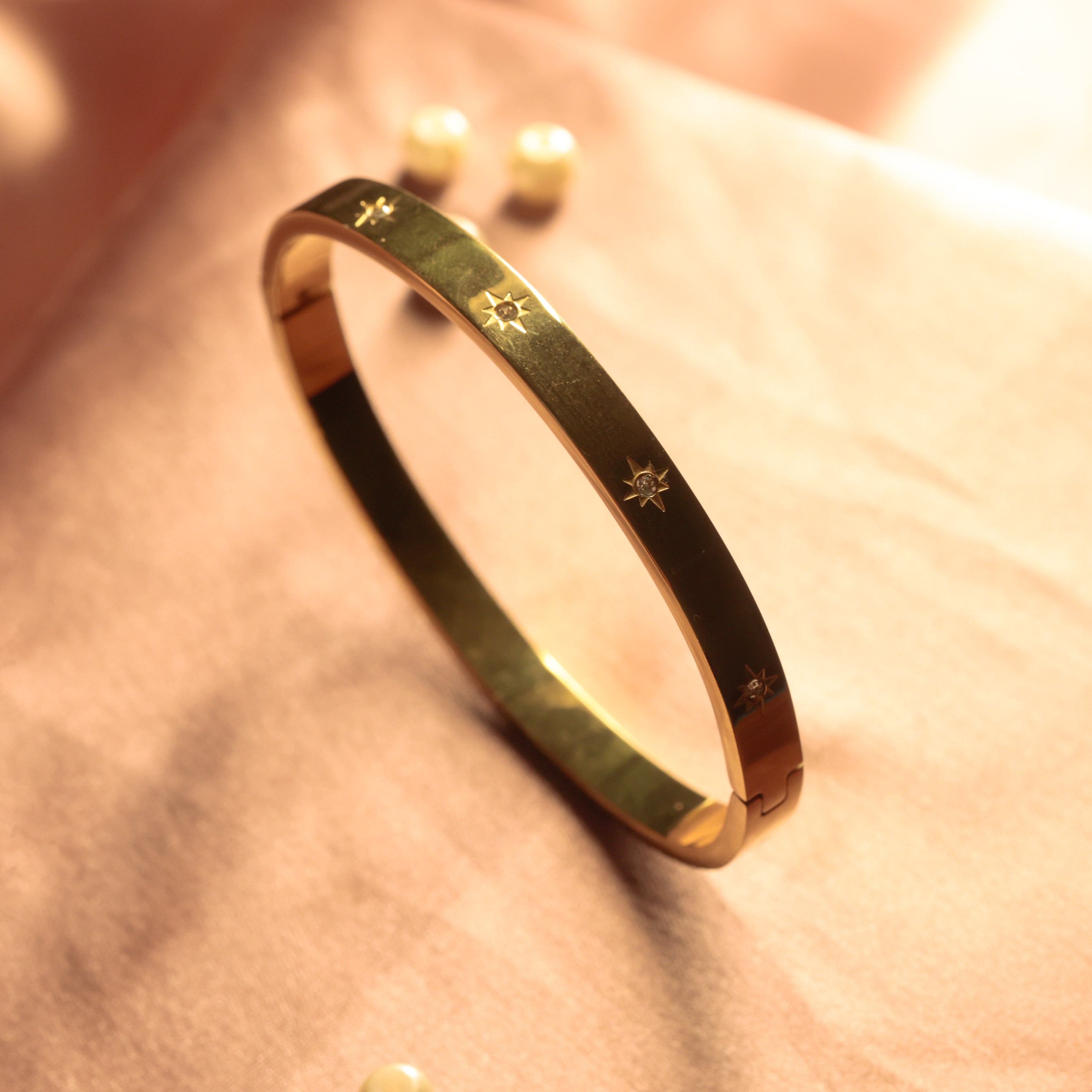 Retro Gold Bangle