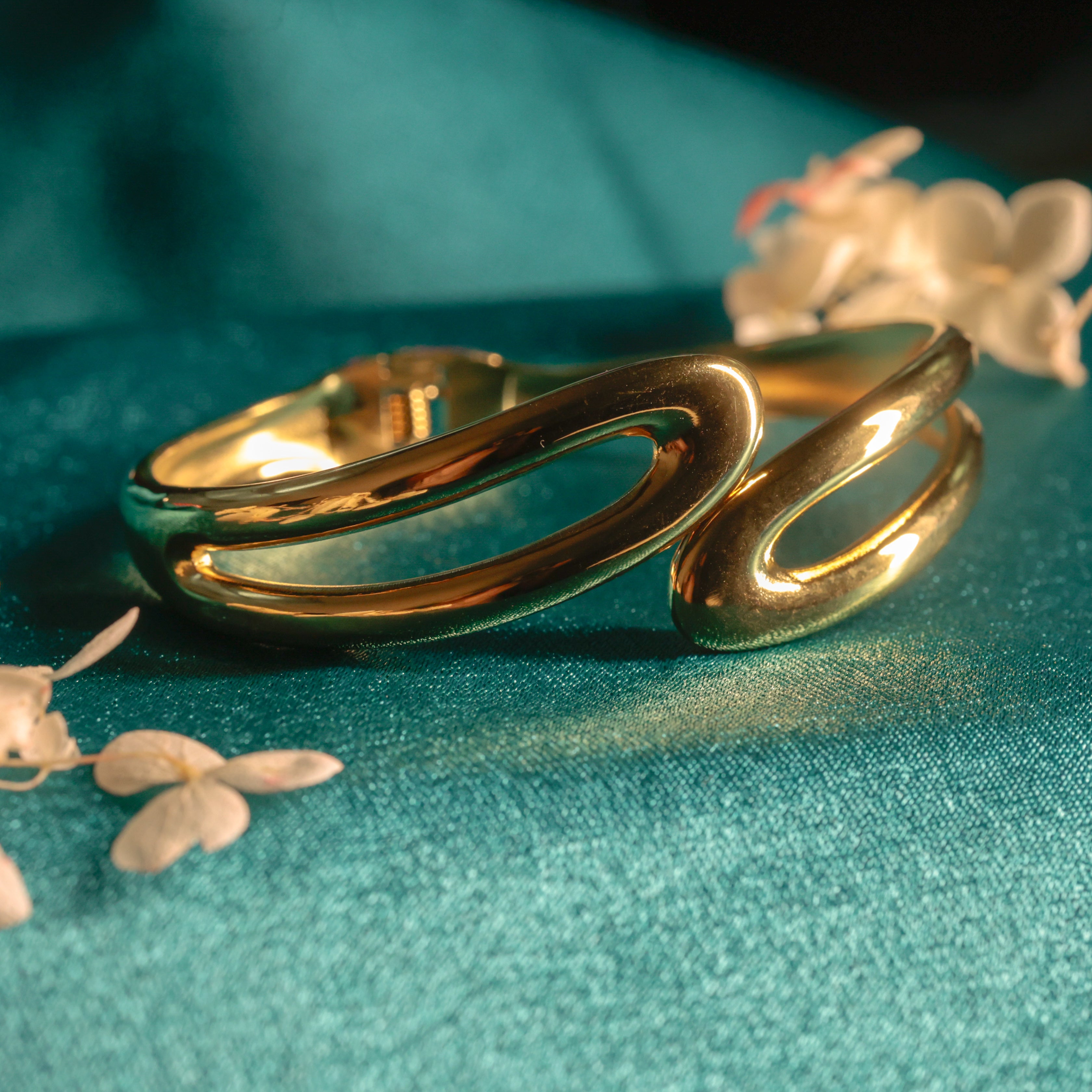 Vortex Gold Cuff