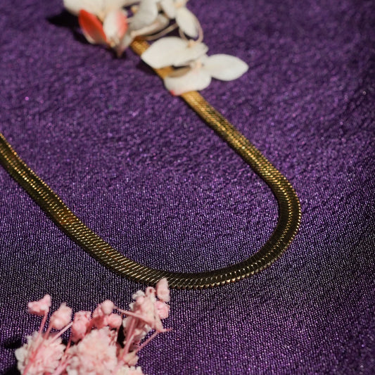 Herringbone Flat Chain Necklace