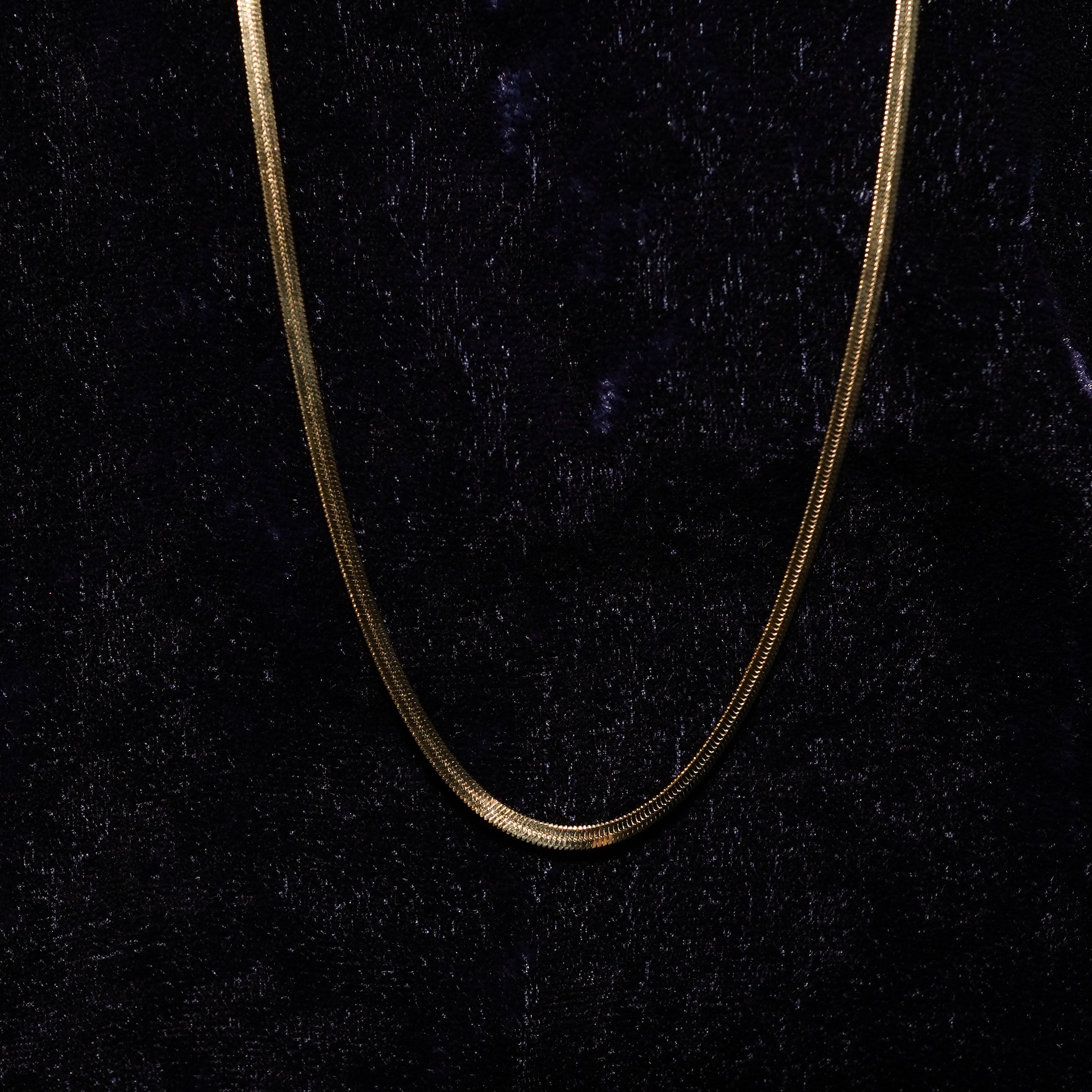Solara Gold Layered Chain Necklace for Women – Waterproof 18K Gold Plated Jewelry