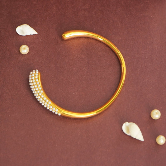 Crystal Circle Luxe Bangle