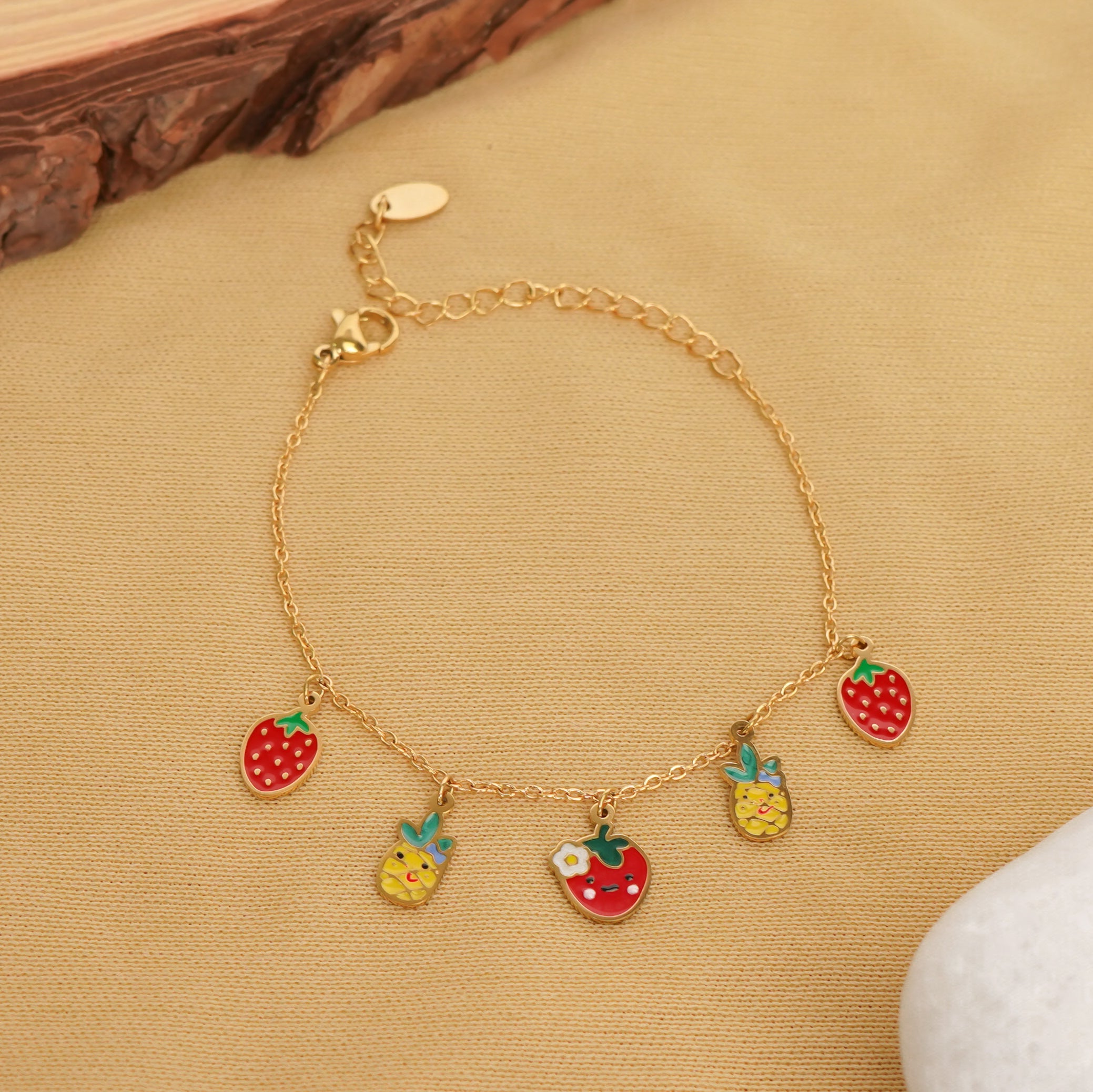 Golden Berry Love Bracelet