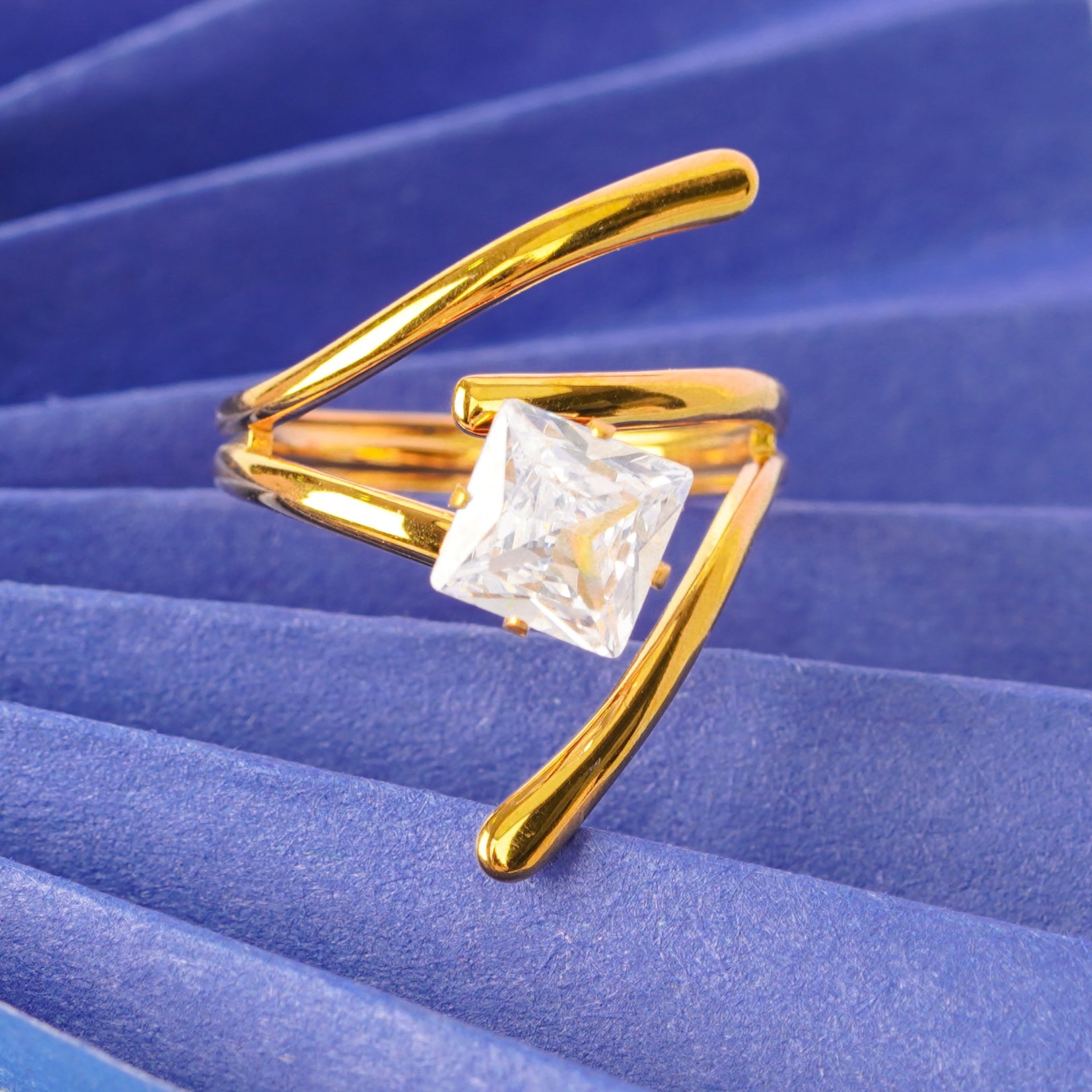 Luxury Wrap Crystal Statement Ring