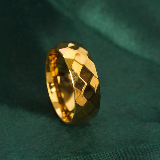 Elegant Textured Gold Ring