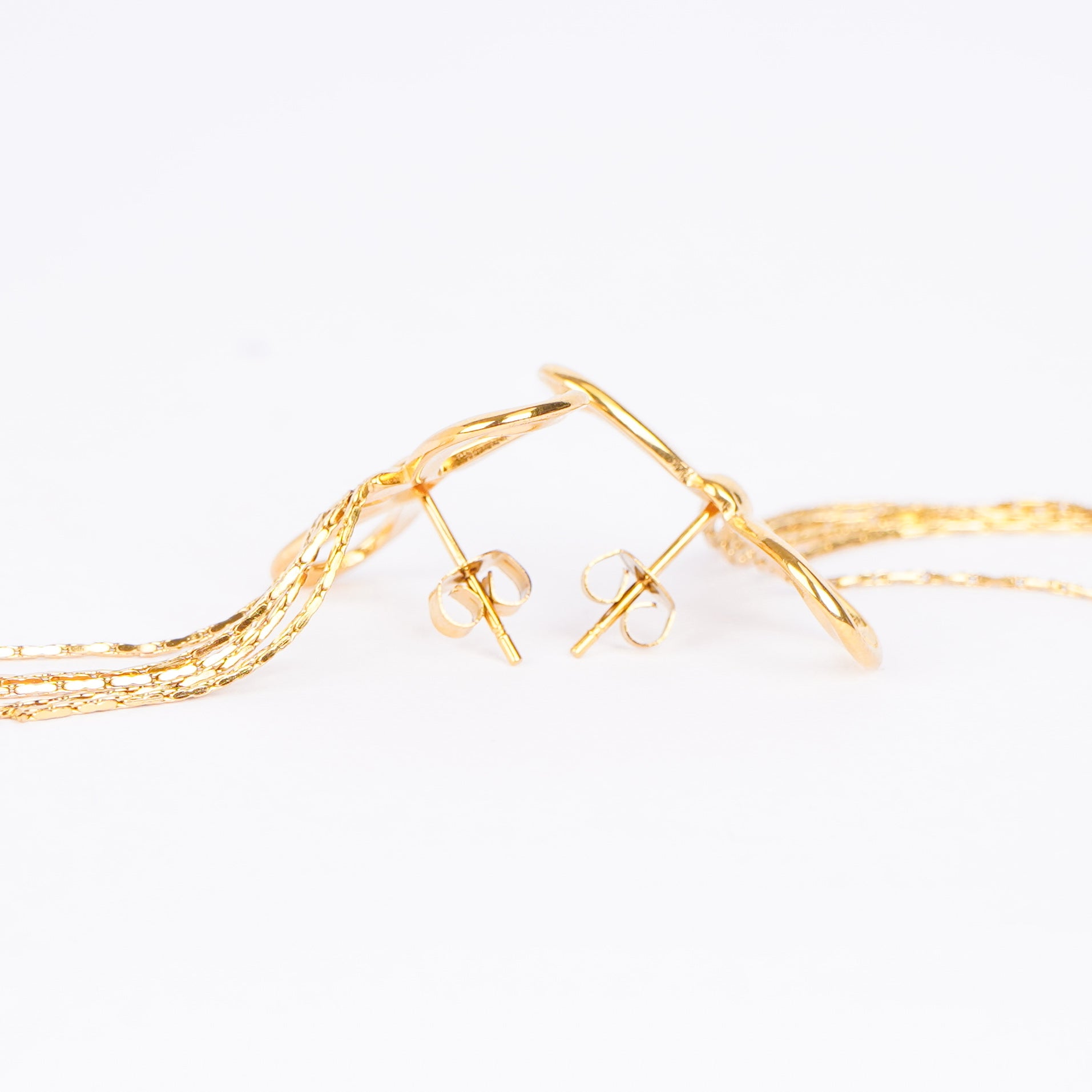 Edge Elegant Stud Earrings