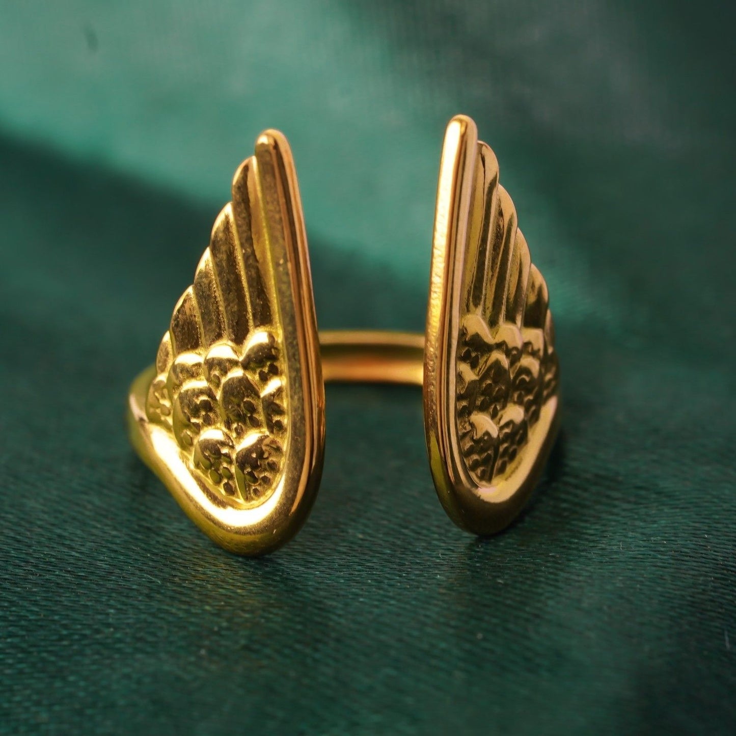 Rakhi Gift Hamper Golden Feather Wings
