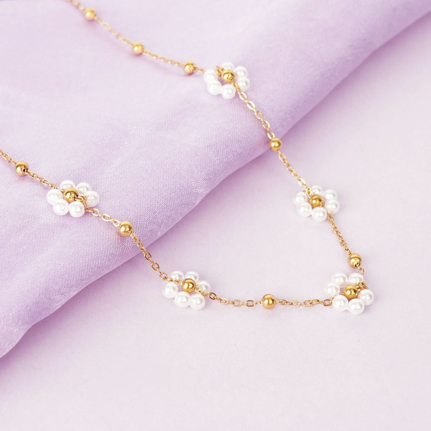 Gilded Perianth Strand Necklace