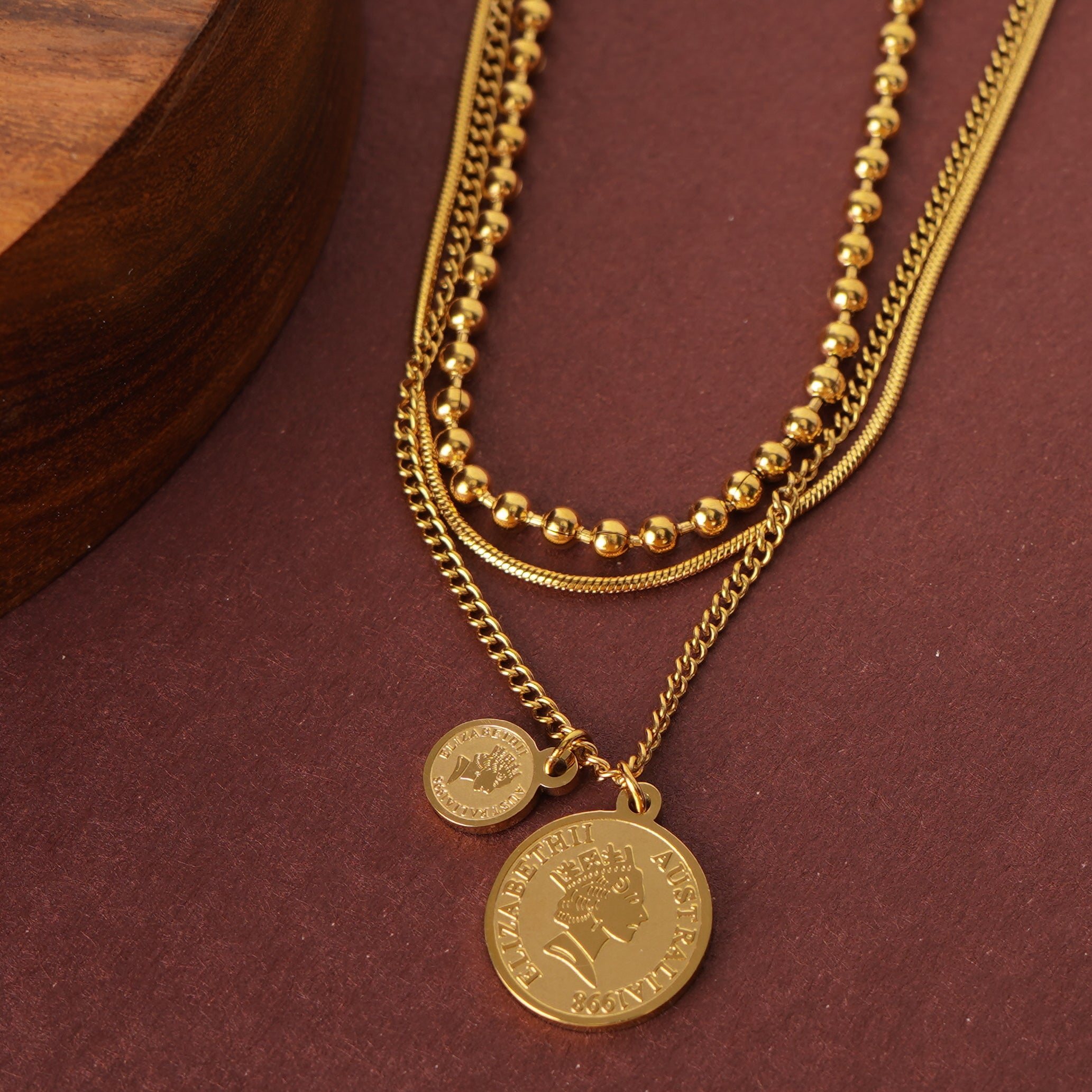 Modern Gold Fashion Necklace