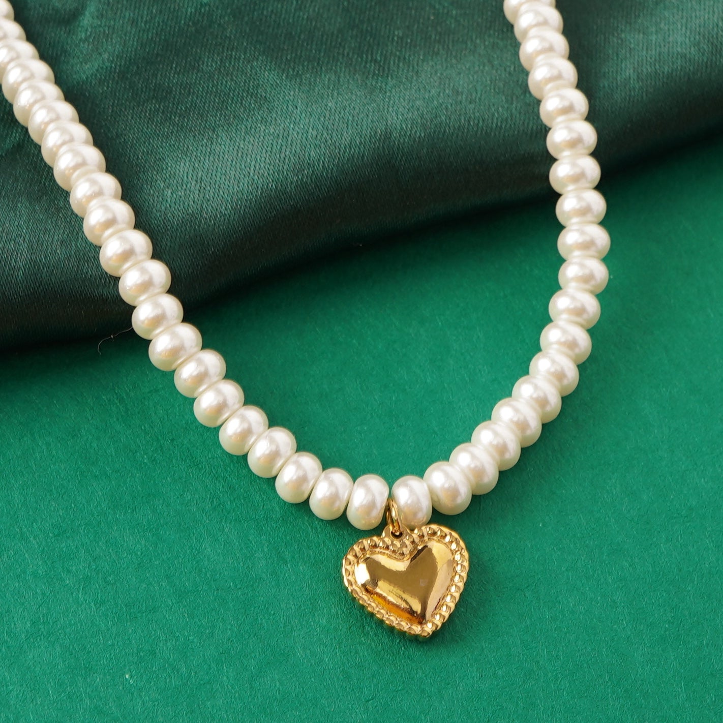 Pearl Heart Beaded Necklace