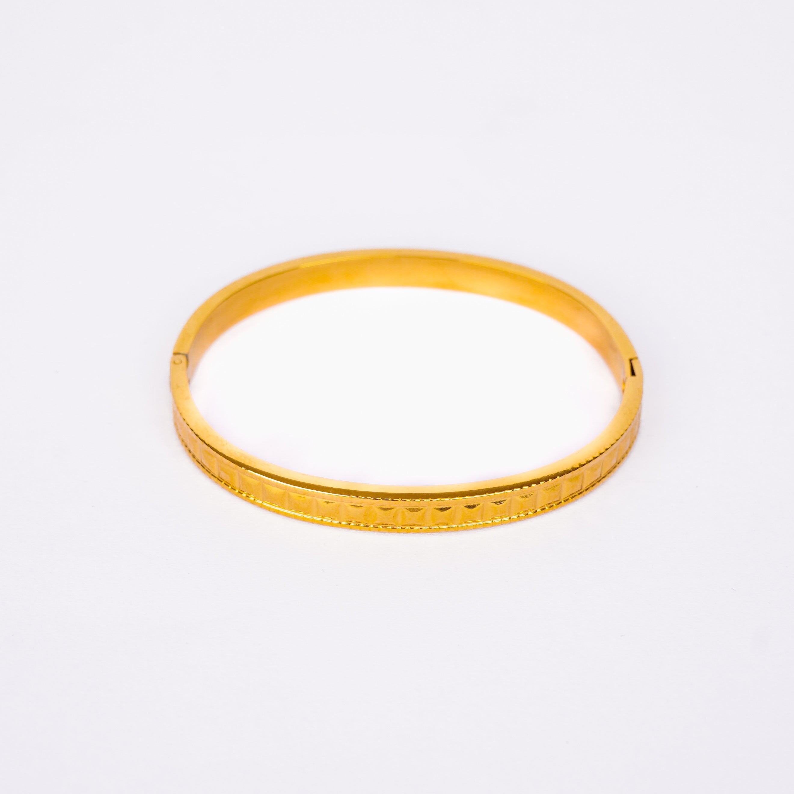 Velora Shine Minimal Bracelets