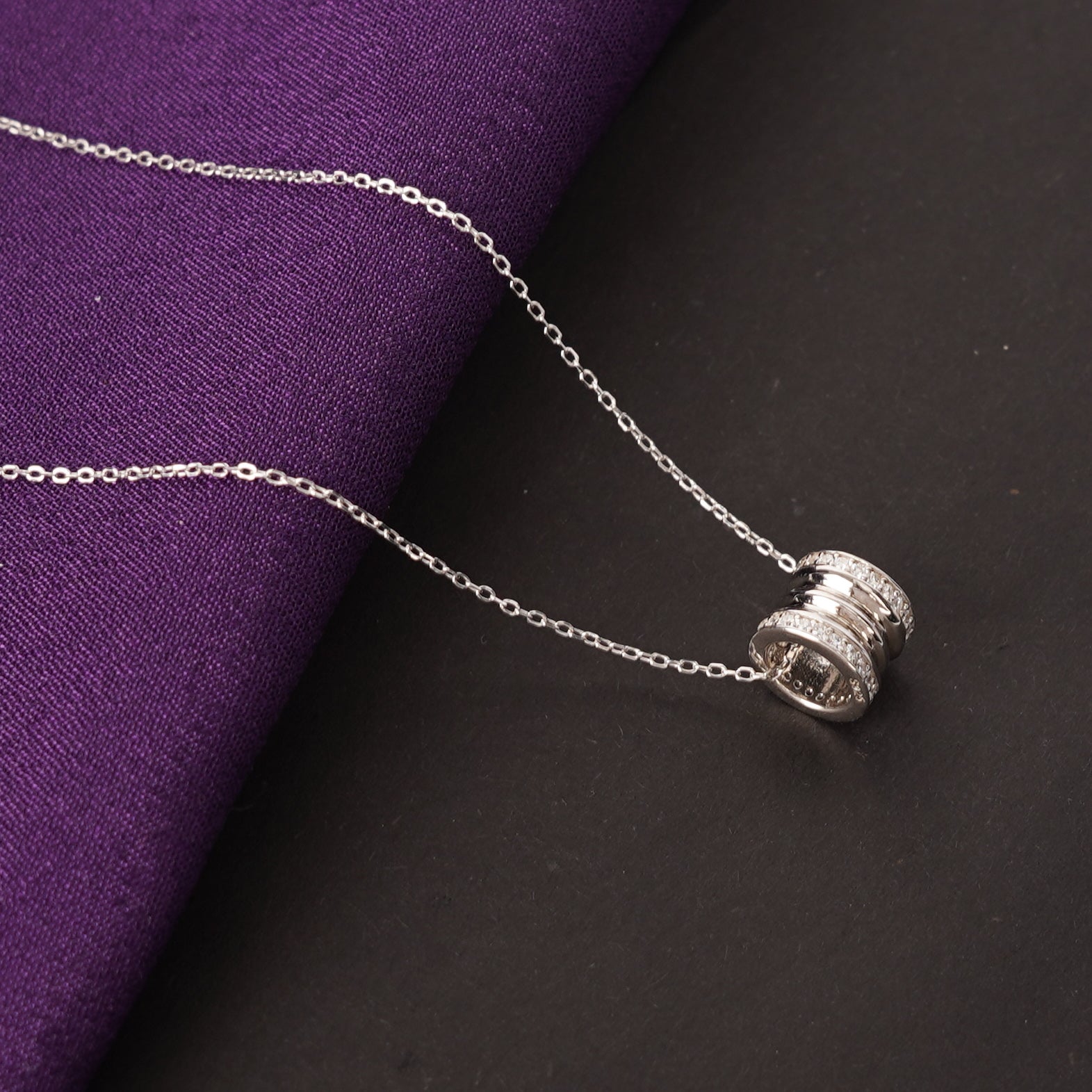 Silver Geometric Collarbone Necklace