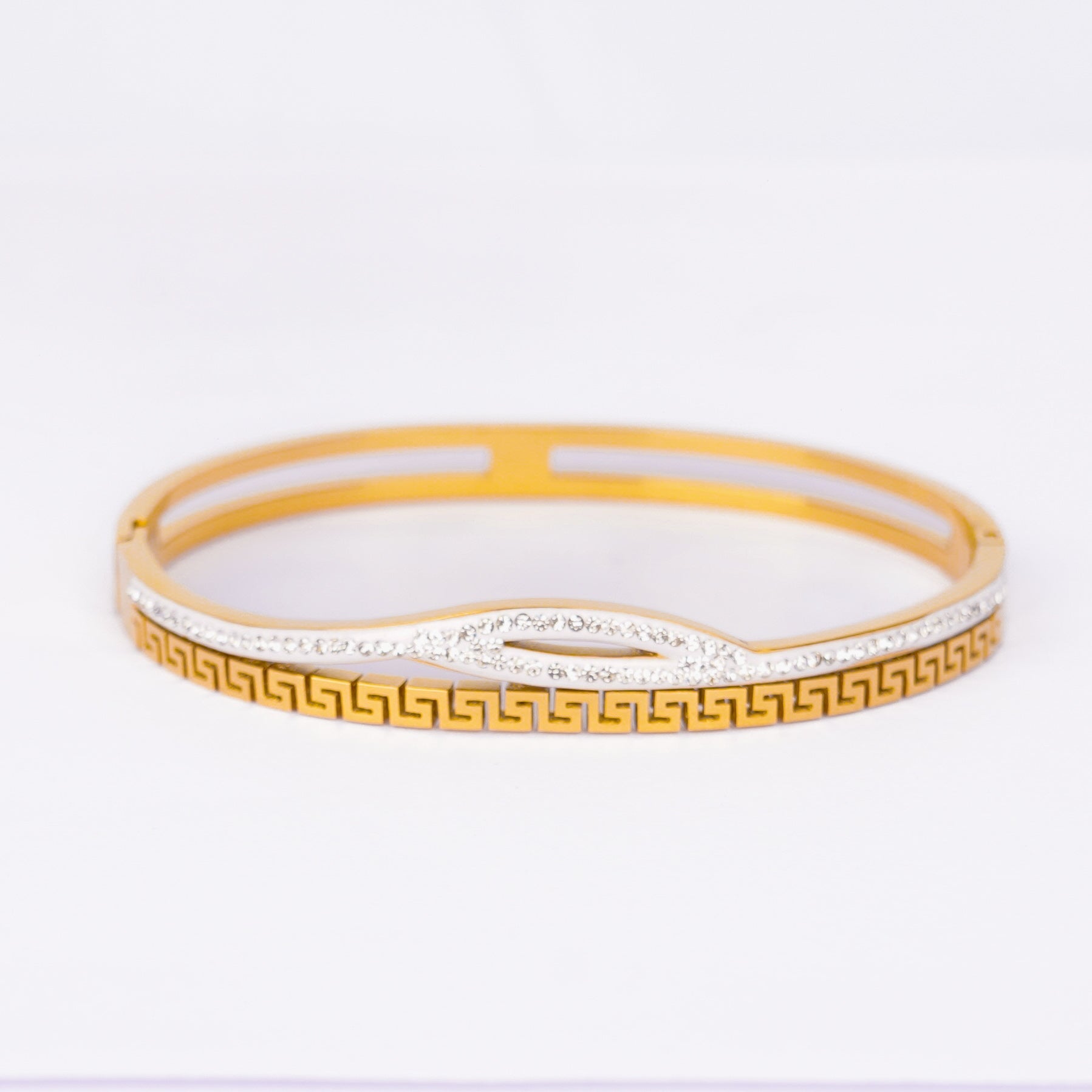 Zenvy Greca Luxe Crystal Bangle