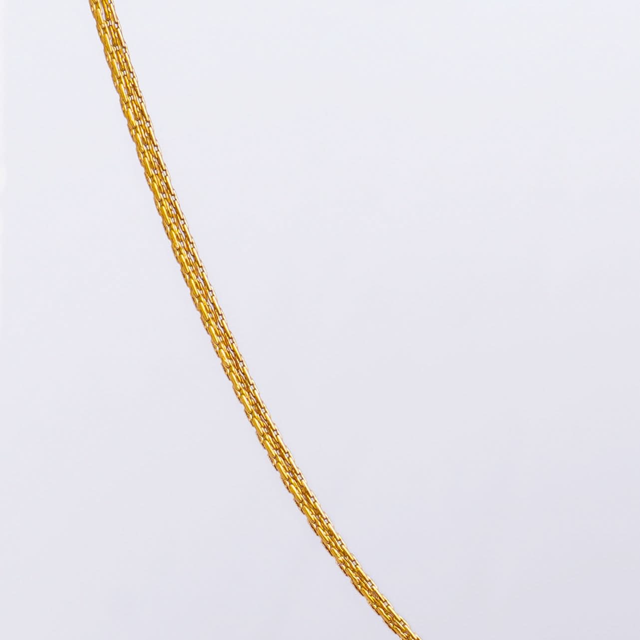 AURELIA MODERN ARTISTIC NECKLACE