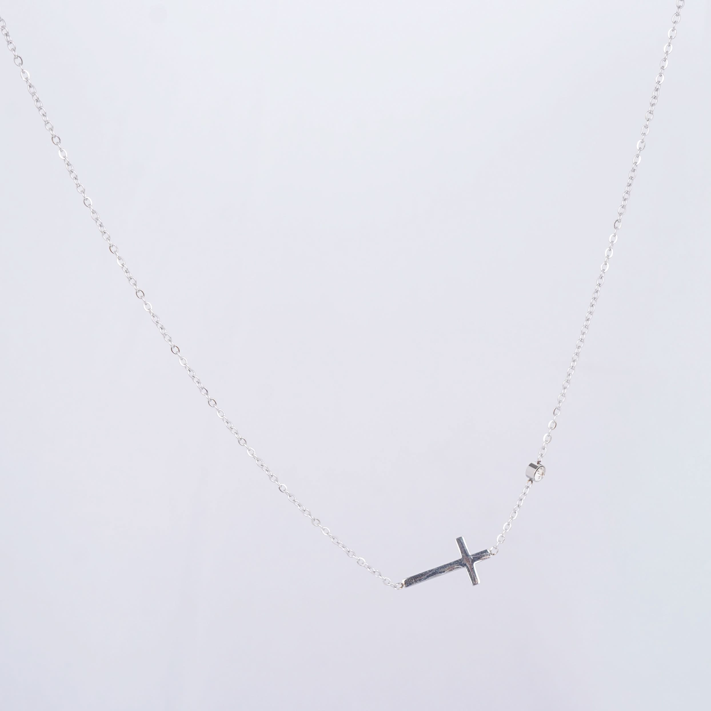 Silver Cross Elegance Necklace
