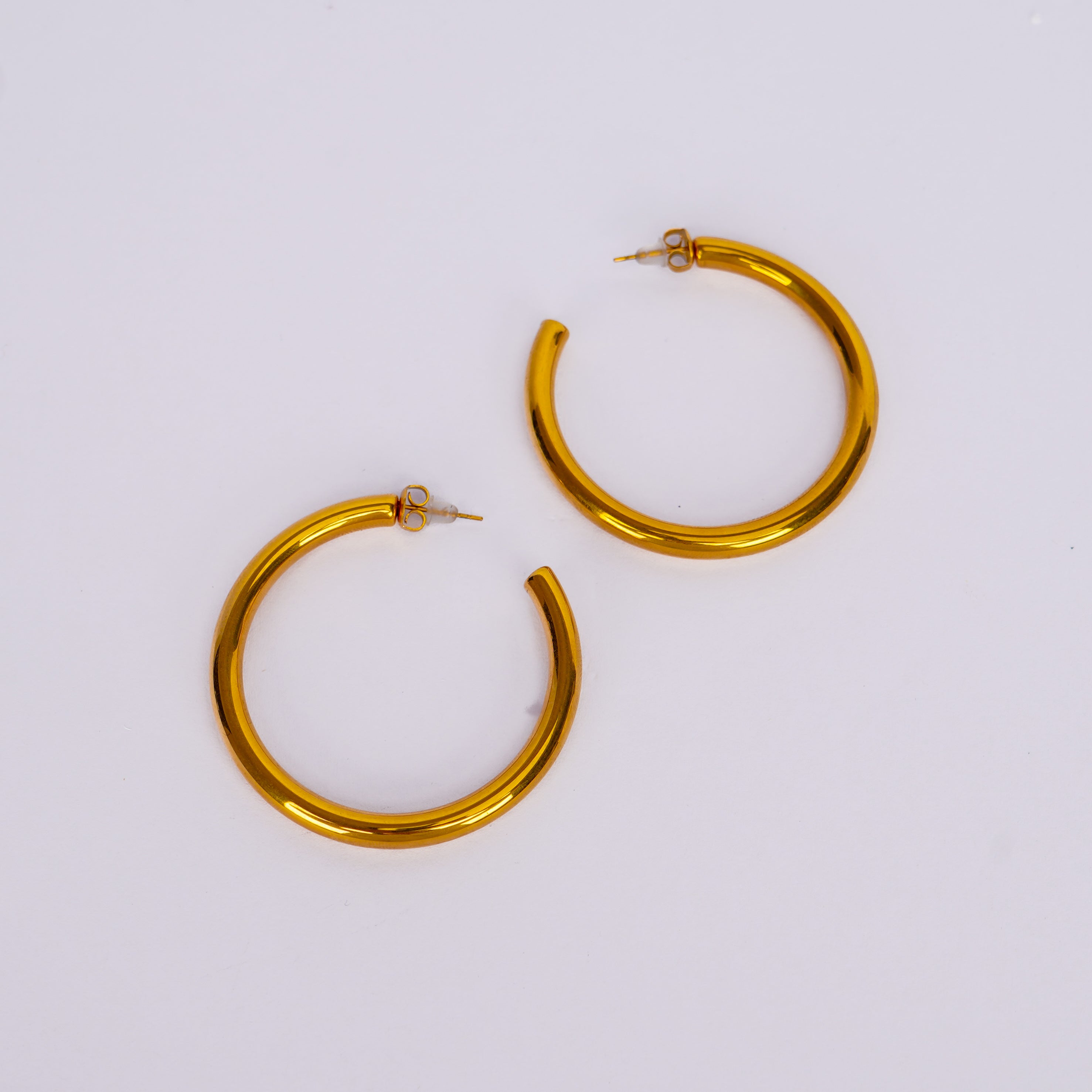 Amore Elegant Stud Earrings