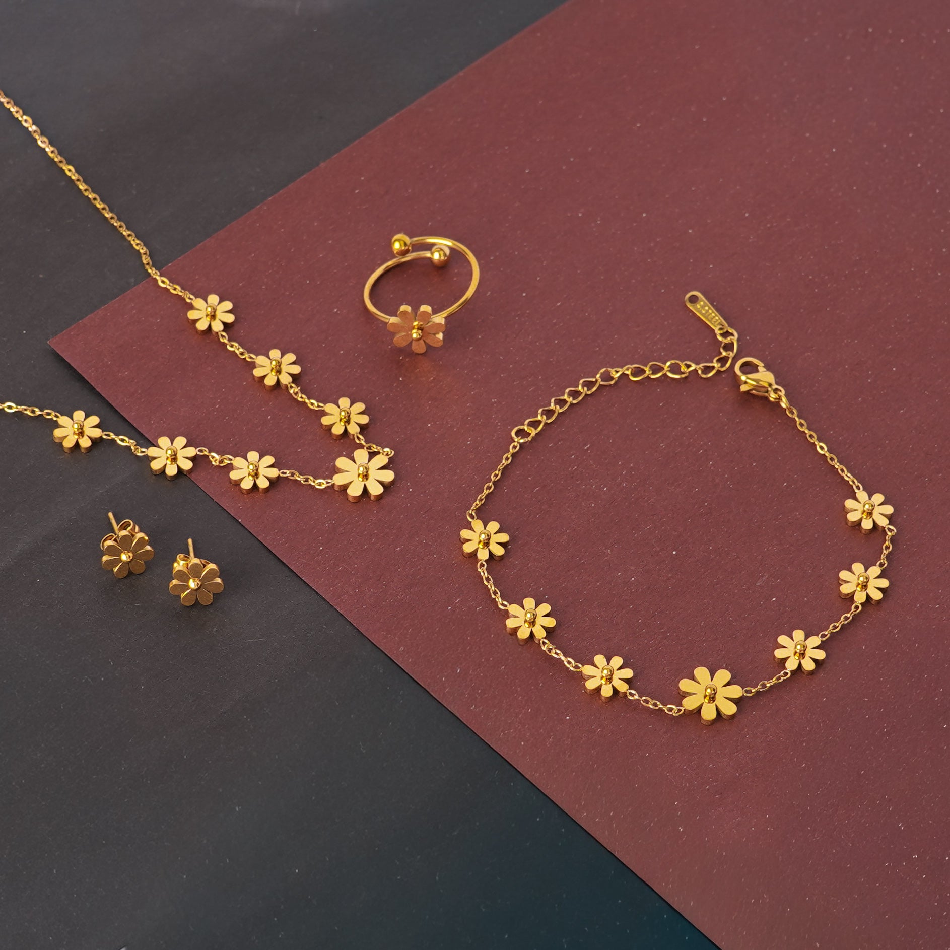 French Bloom Classic Jewelry Set