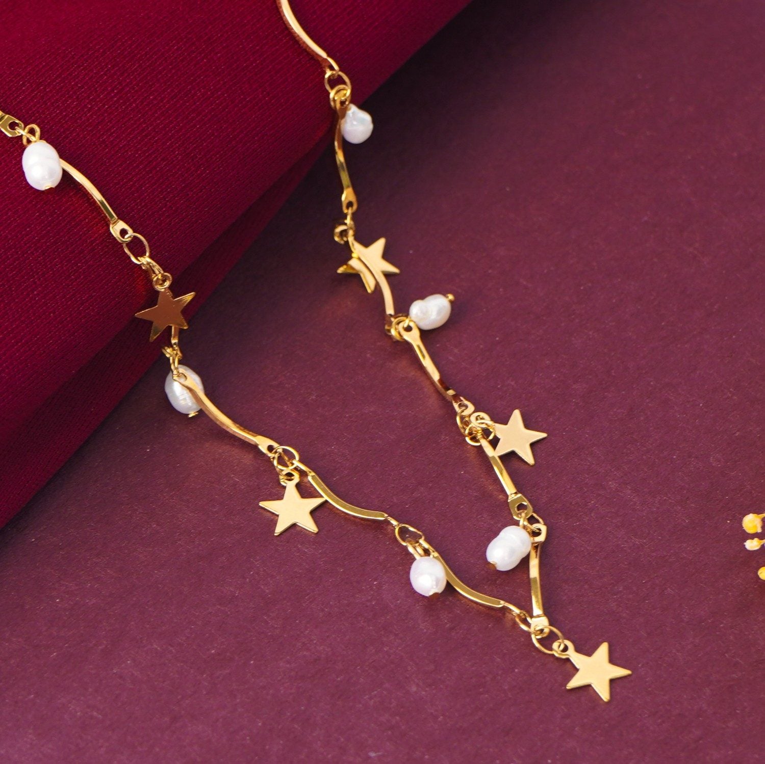 Star & Pearl Charm Choker