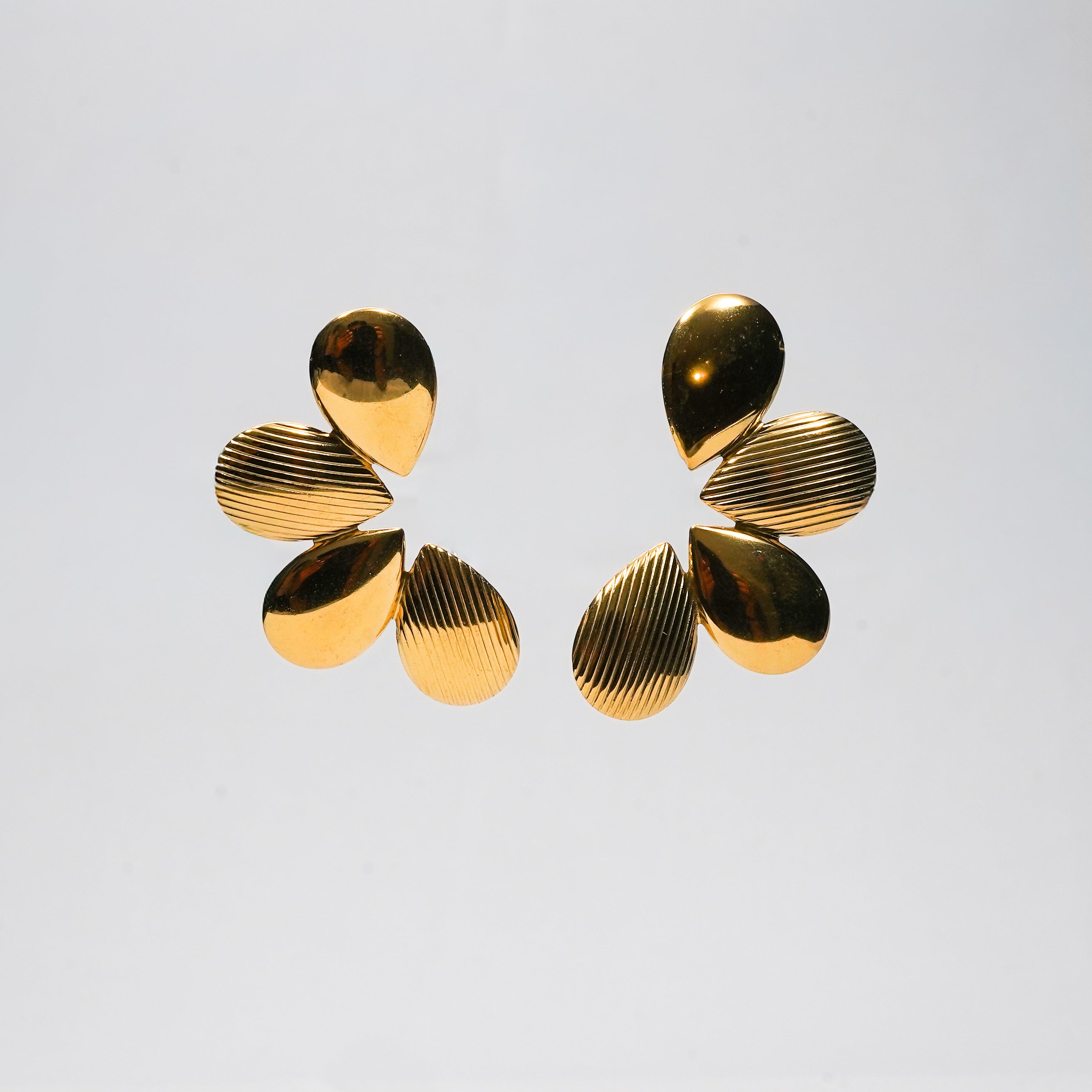 Amore Elegant Stud Earrings