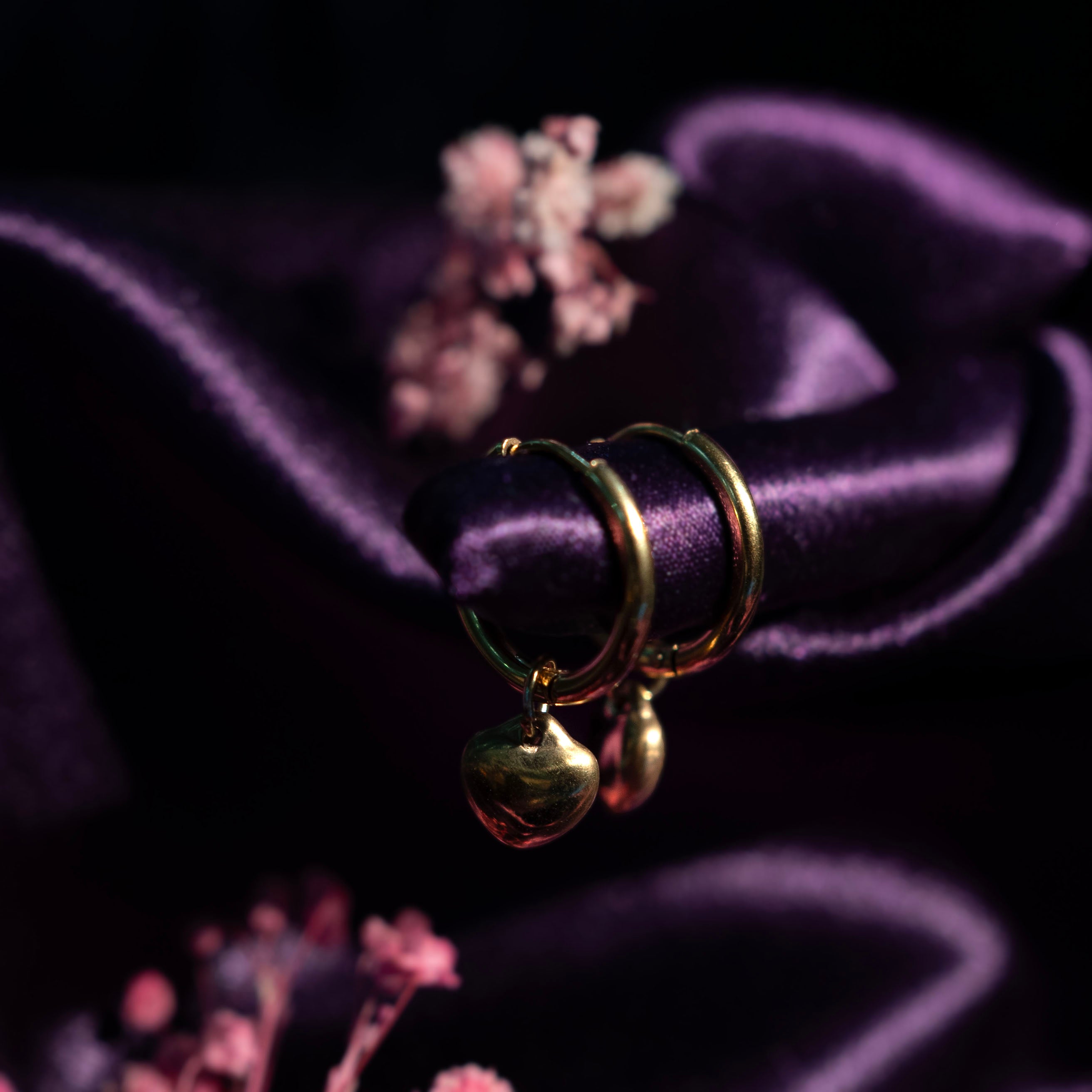 Edge Elegant Stud Earrings