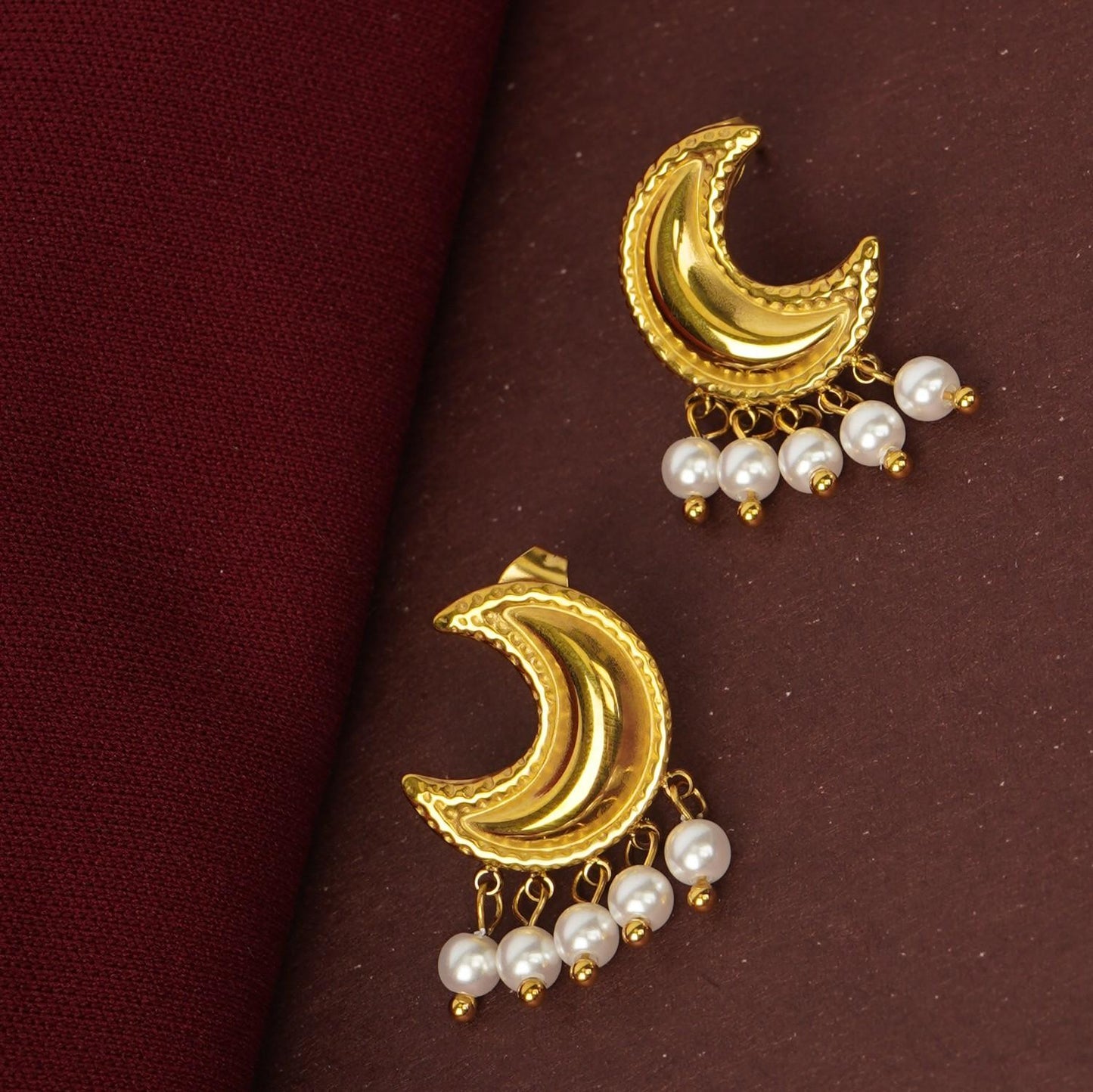 Rakhi Gift Hamper Pearl Cascade