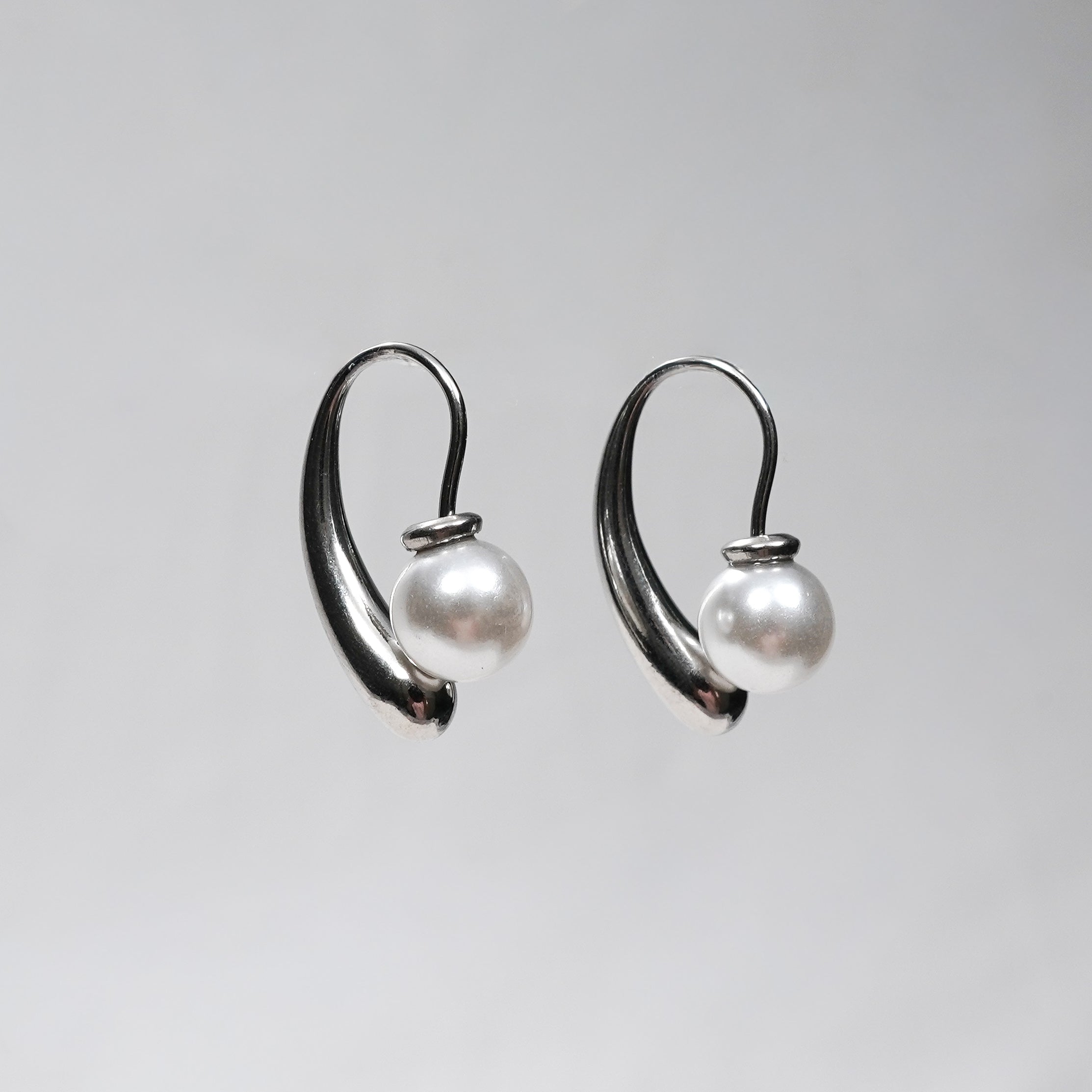 Edge Statement Drop Earrings