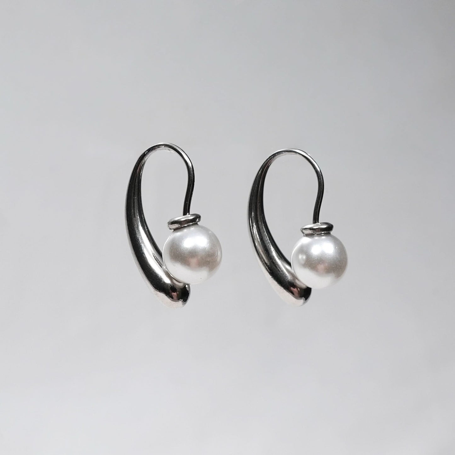 Edge Statement Drop Earrings