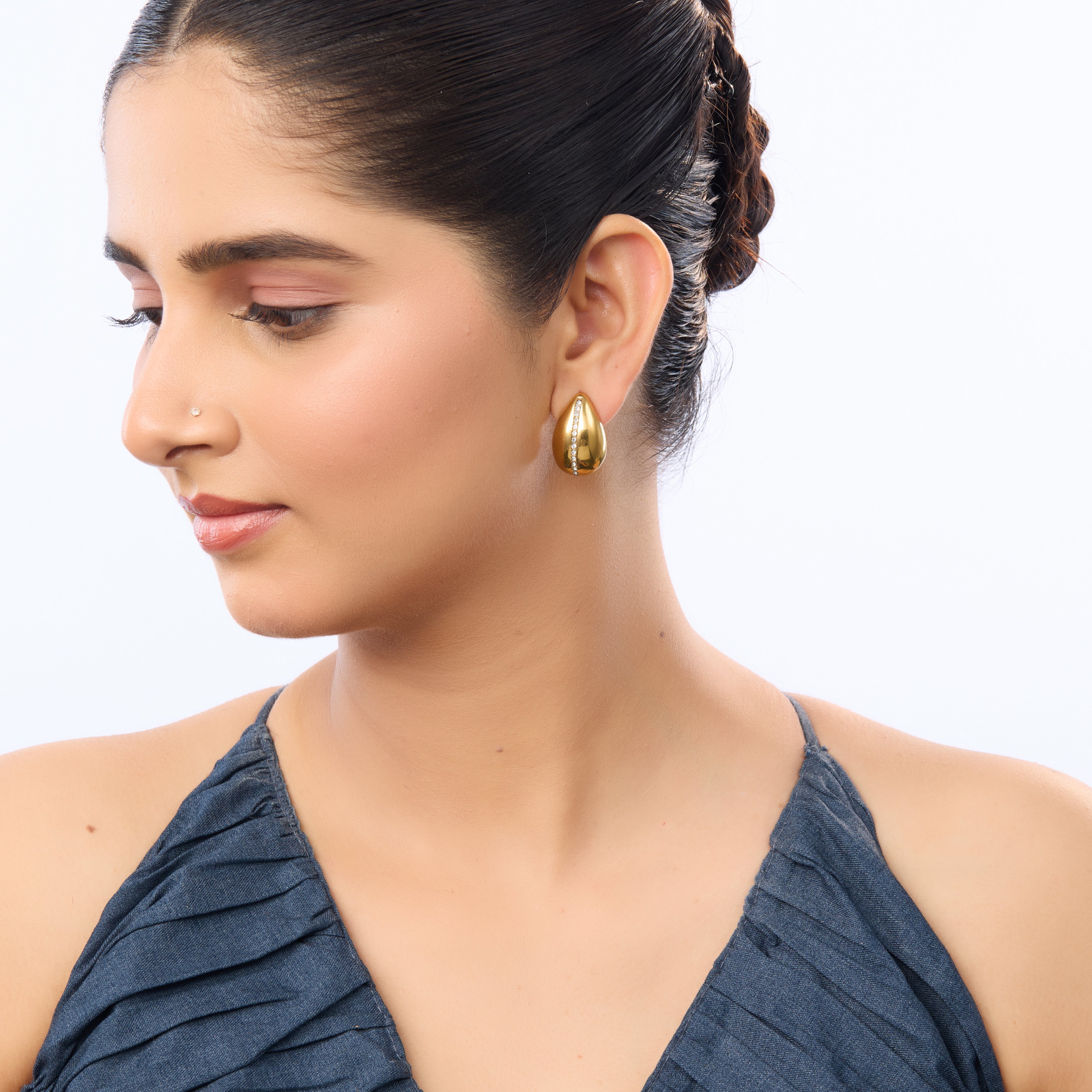 Edge Elegant Stud Earrings