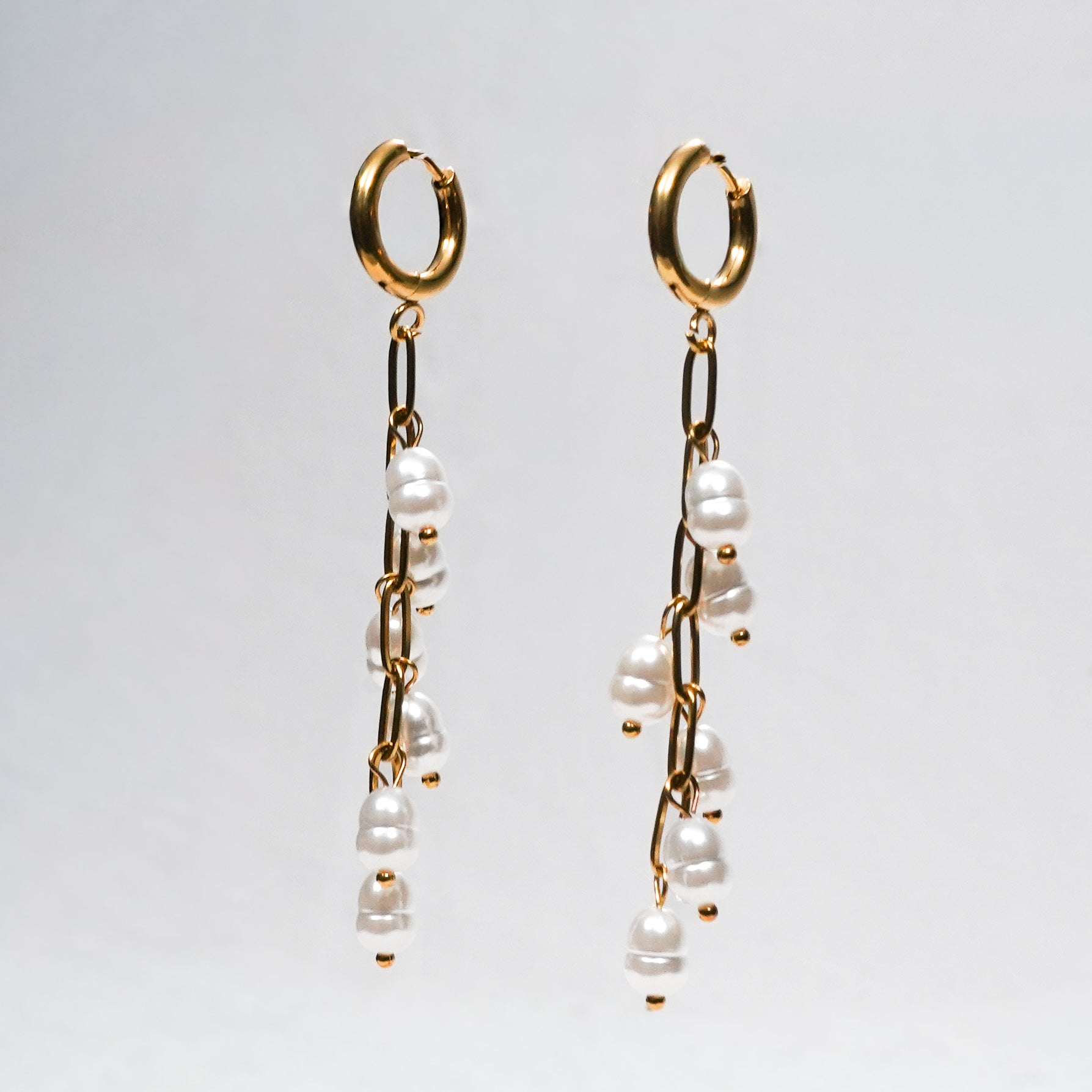 Edge Elegant Stud Earrings