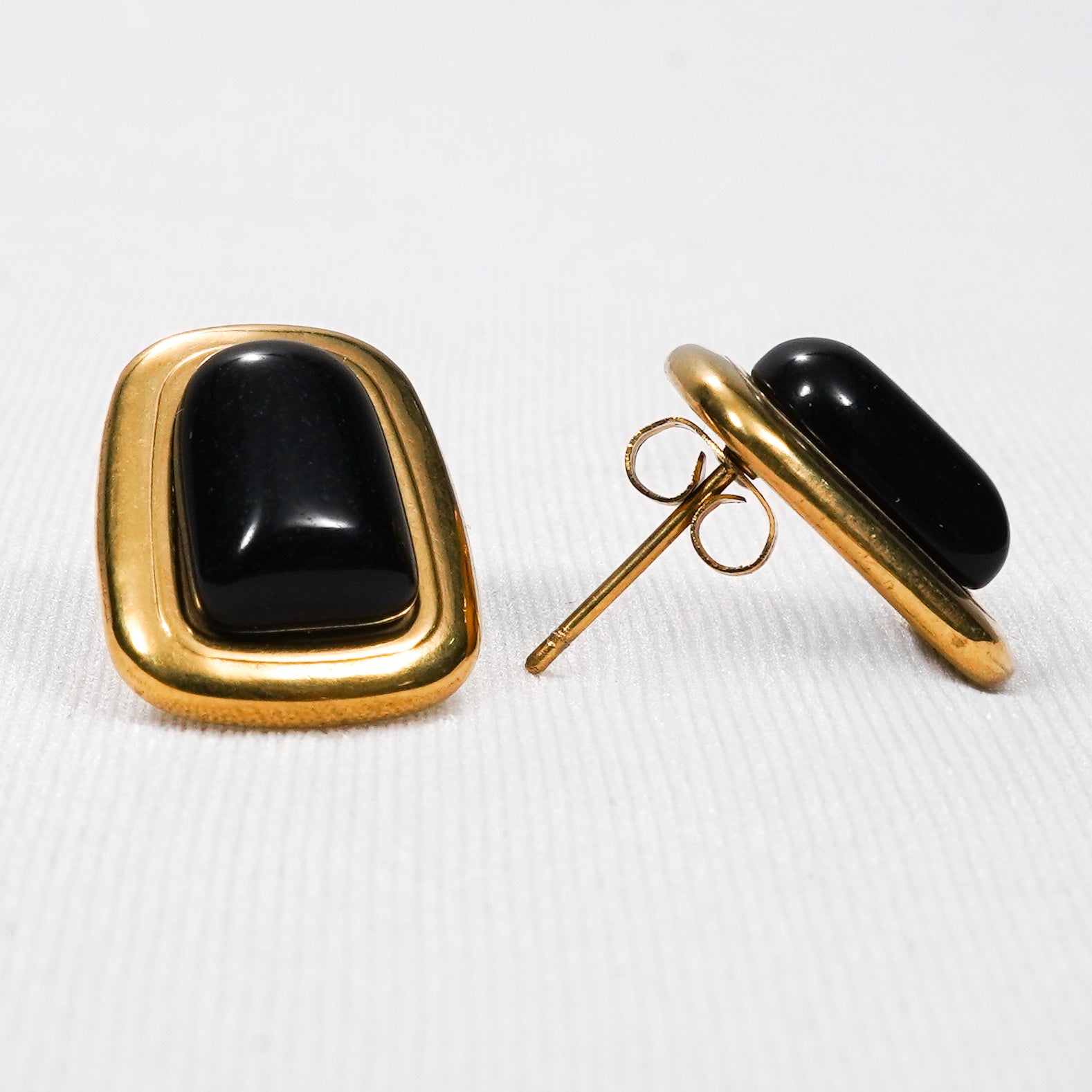 Black Stone Rectangle Stud Earrings