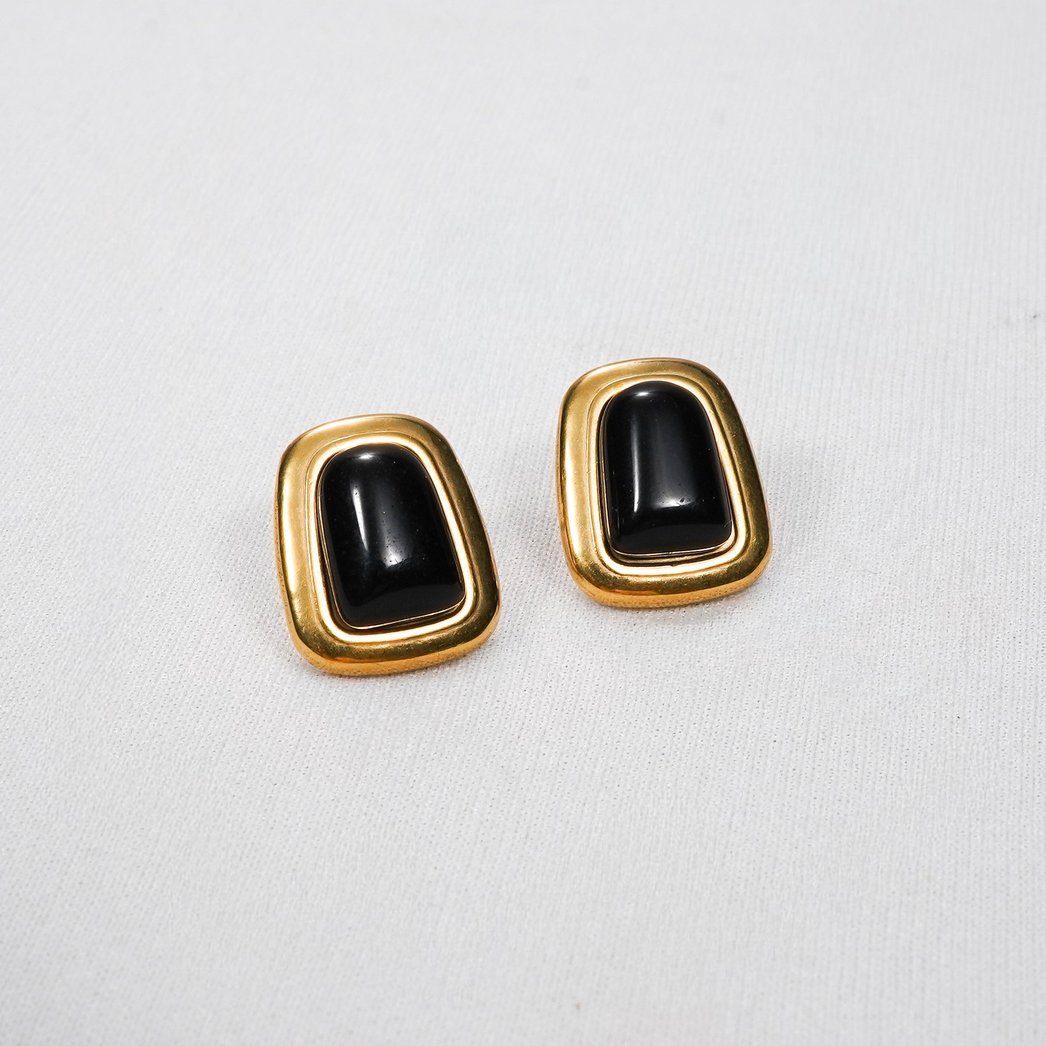 Black Stone Rectangle Stud Earrings