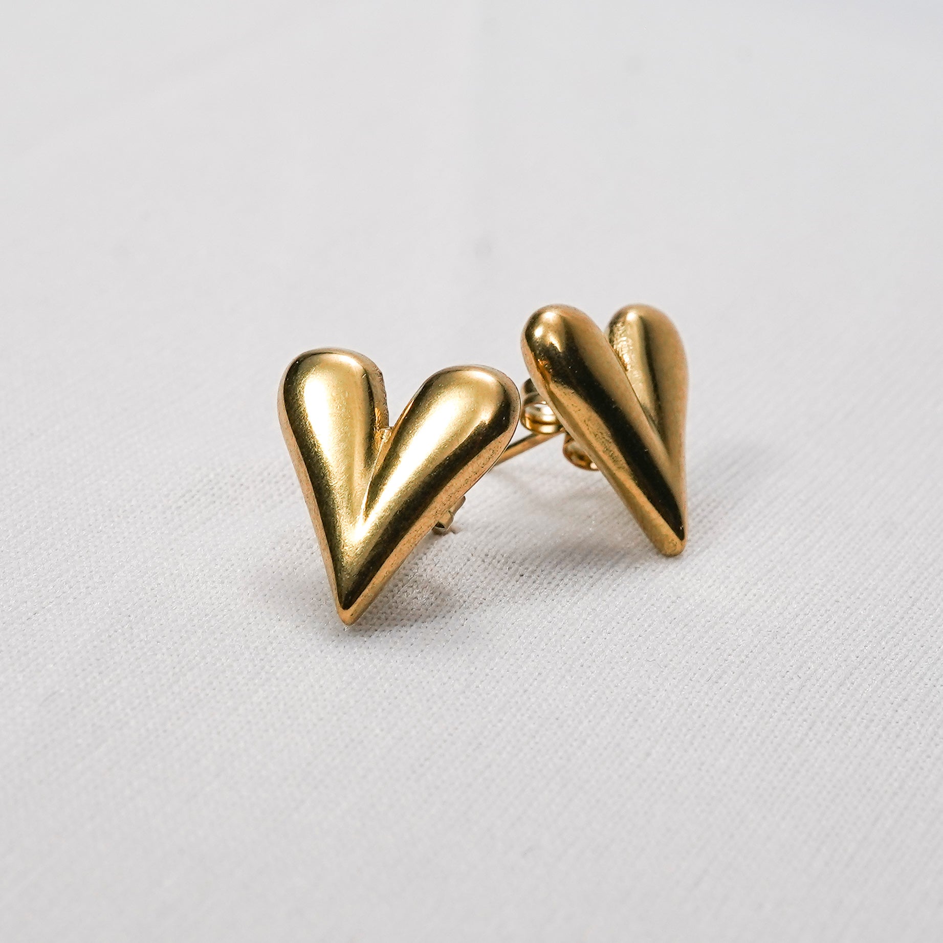 Sculpted Fan Stud Earrings