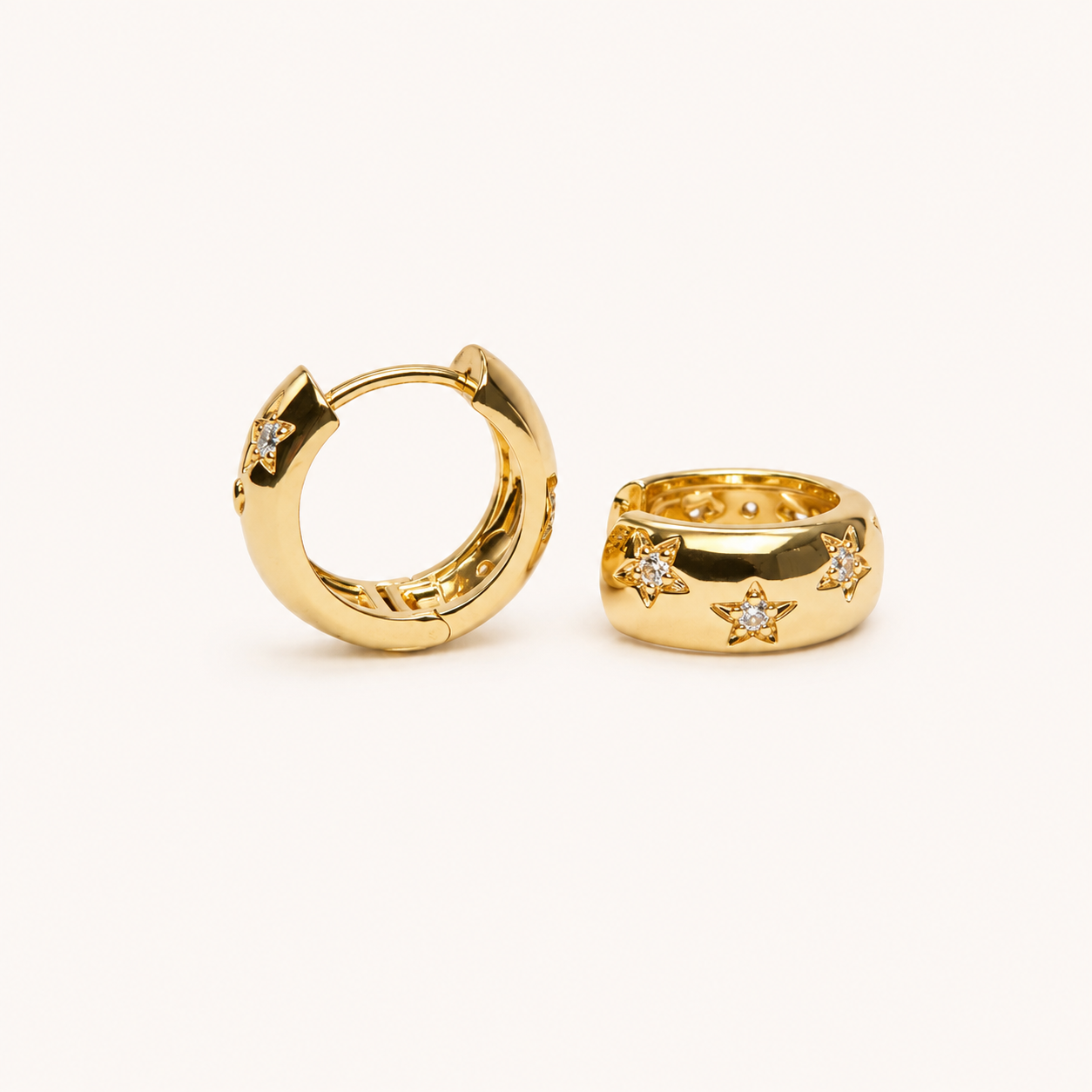 Star Stud Oval Earrings