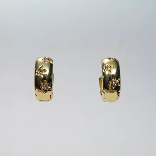 Star Stud Oval Earrings