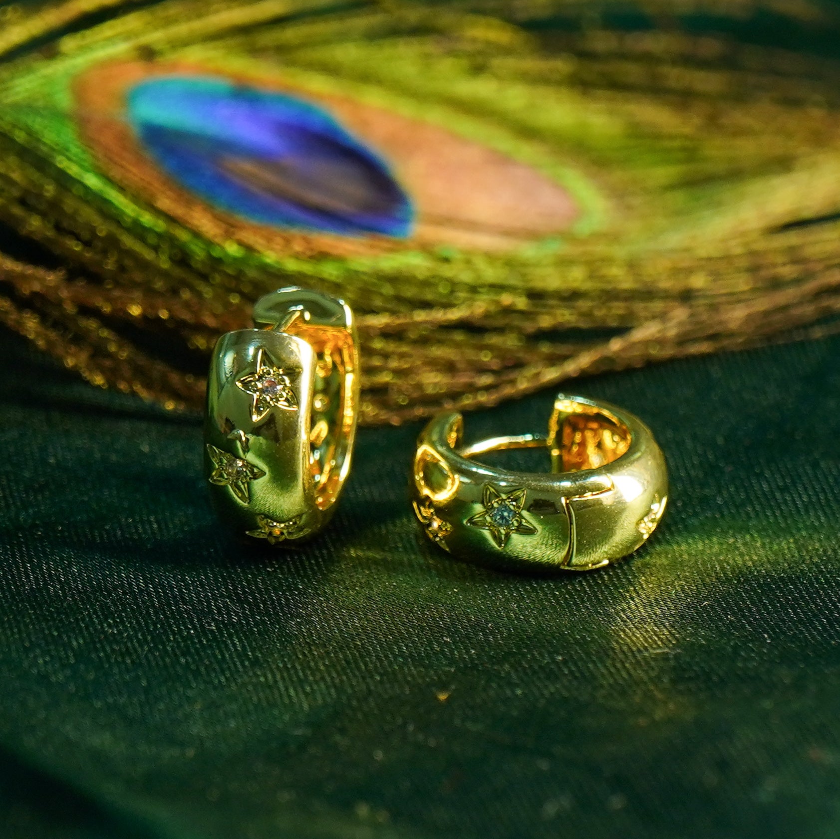 Star Stud Oval Earrings