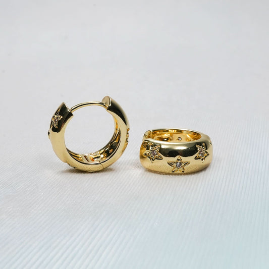Star Stud Oval Earrings